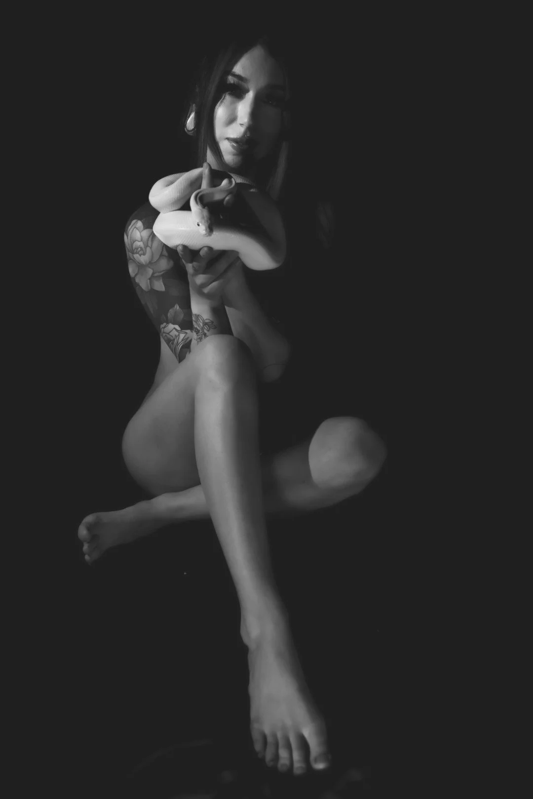 Nyx and Zuzu-35 (Large).JPG