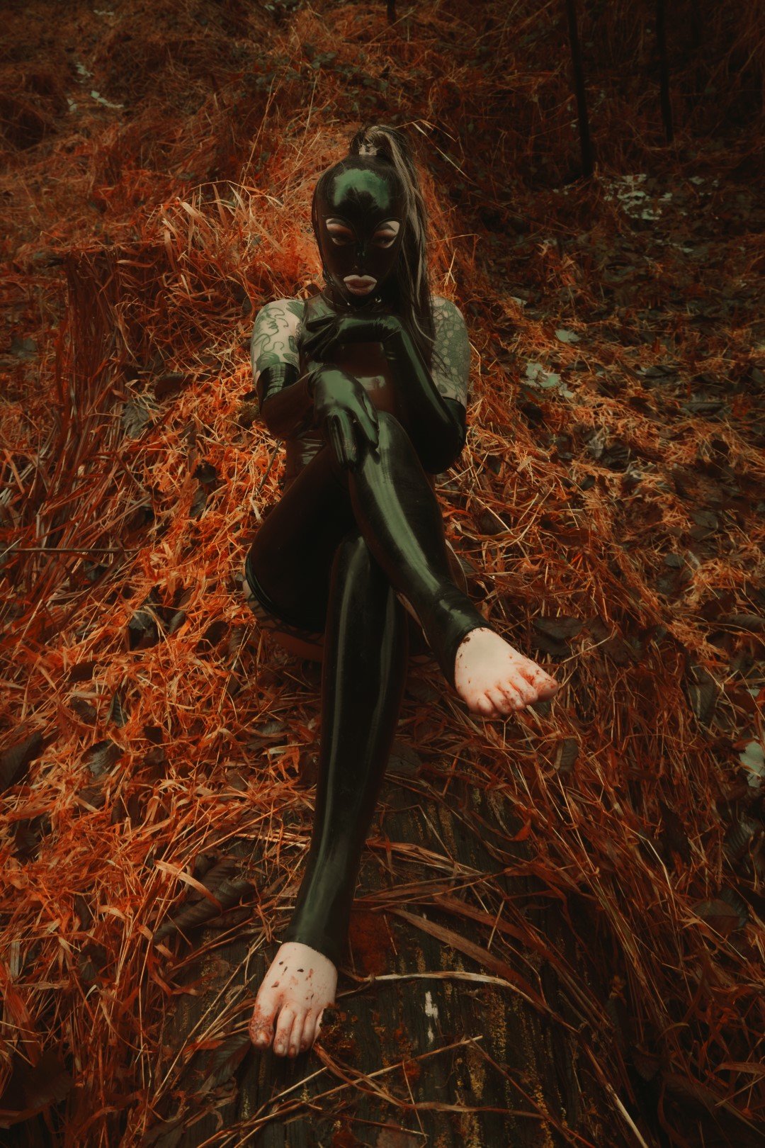 Dani Latex-51 (Large).JPG