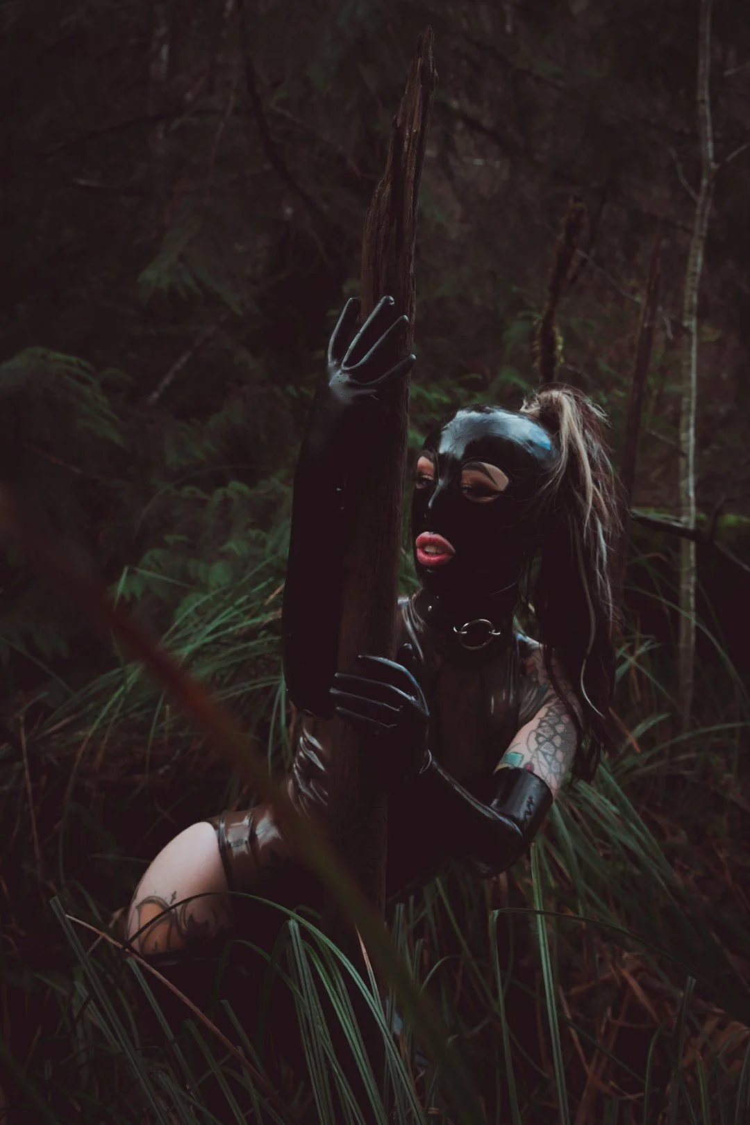 Dani Latex-35 (Large).JPG