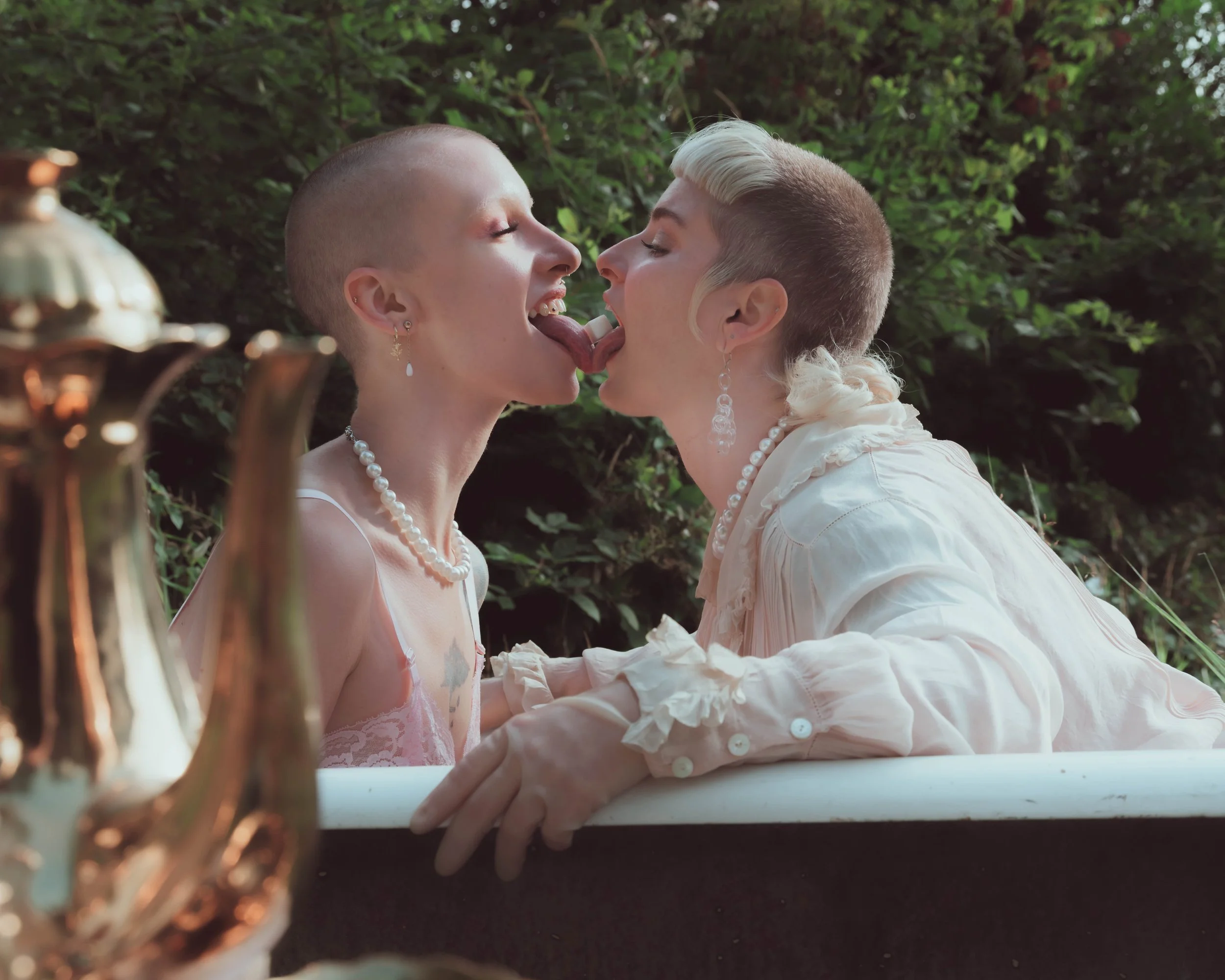 bathtub tea party-31.jpg