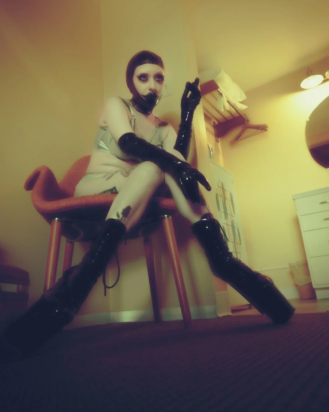 Atomic Hotel Rose-10 (Large).JPG