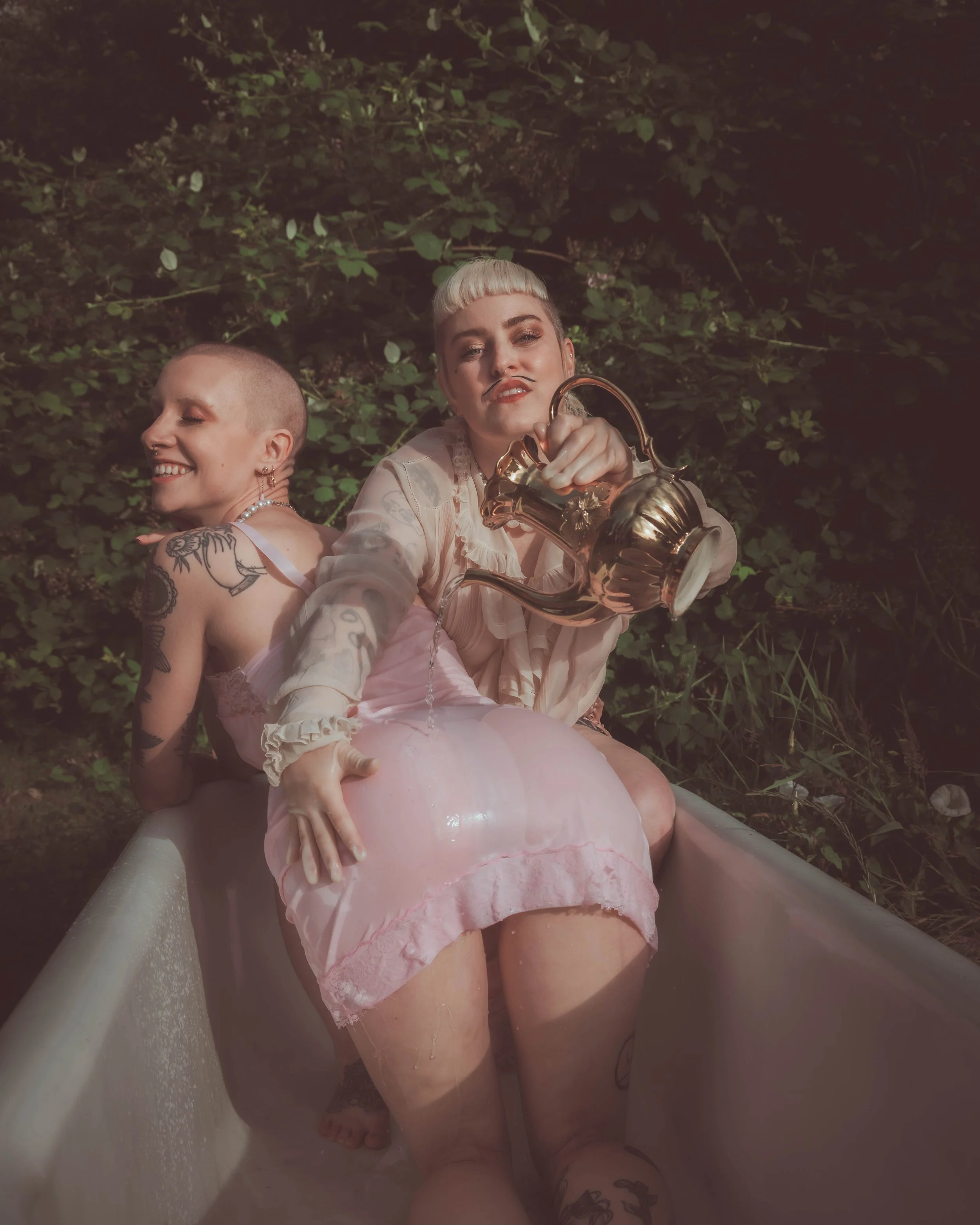 bathtub tea party-75.jpg