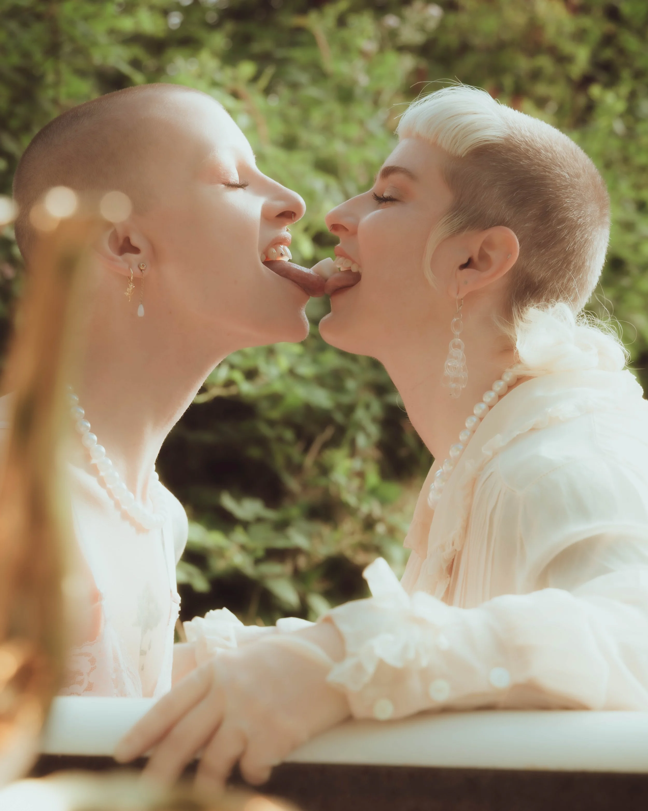 bathtub tea party-32.jpg