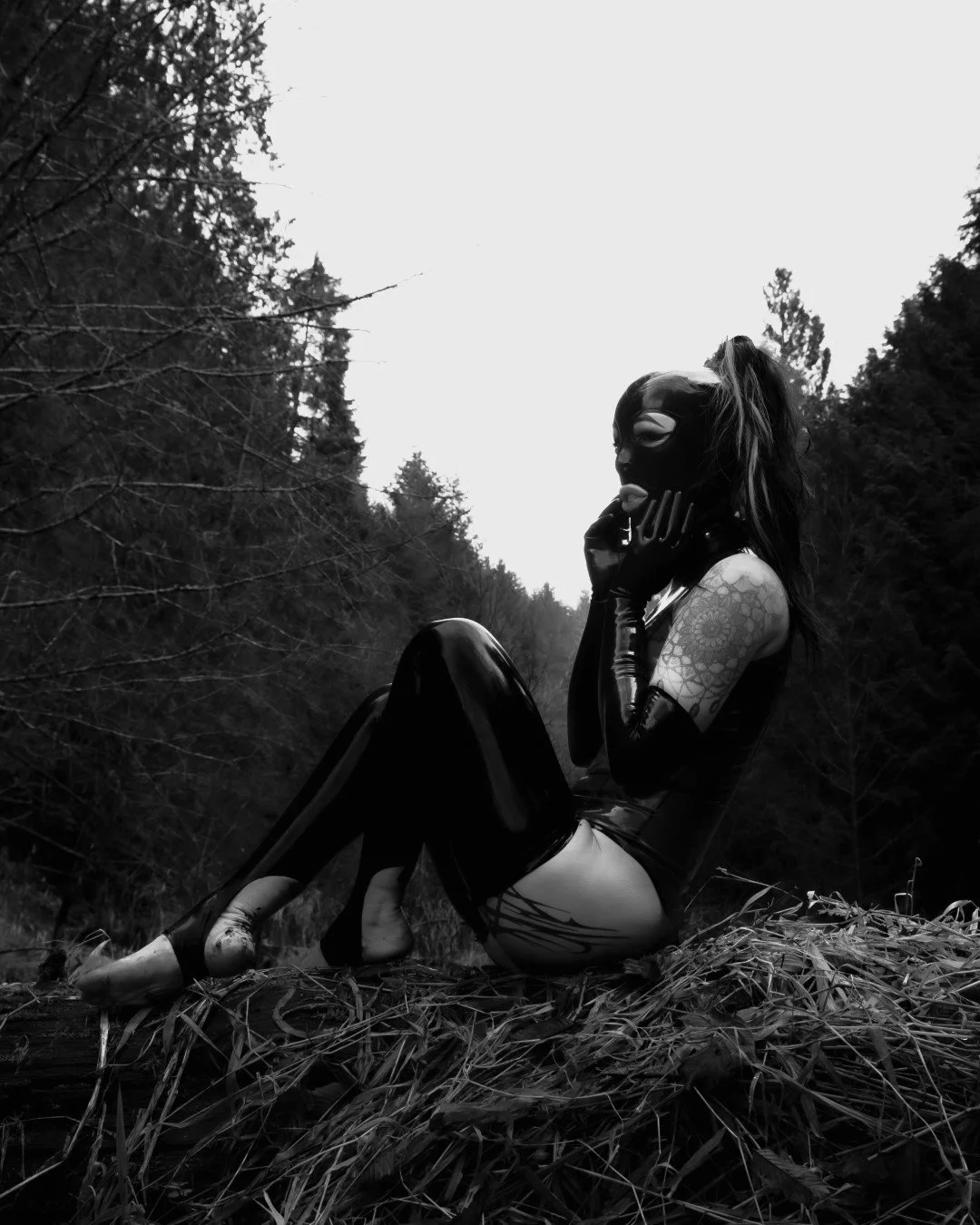 Dani Latex-53 (Large).JPG