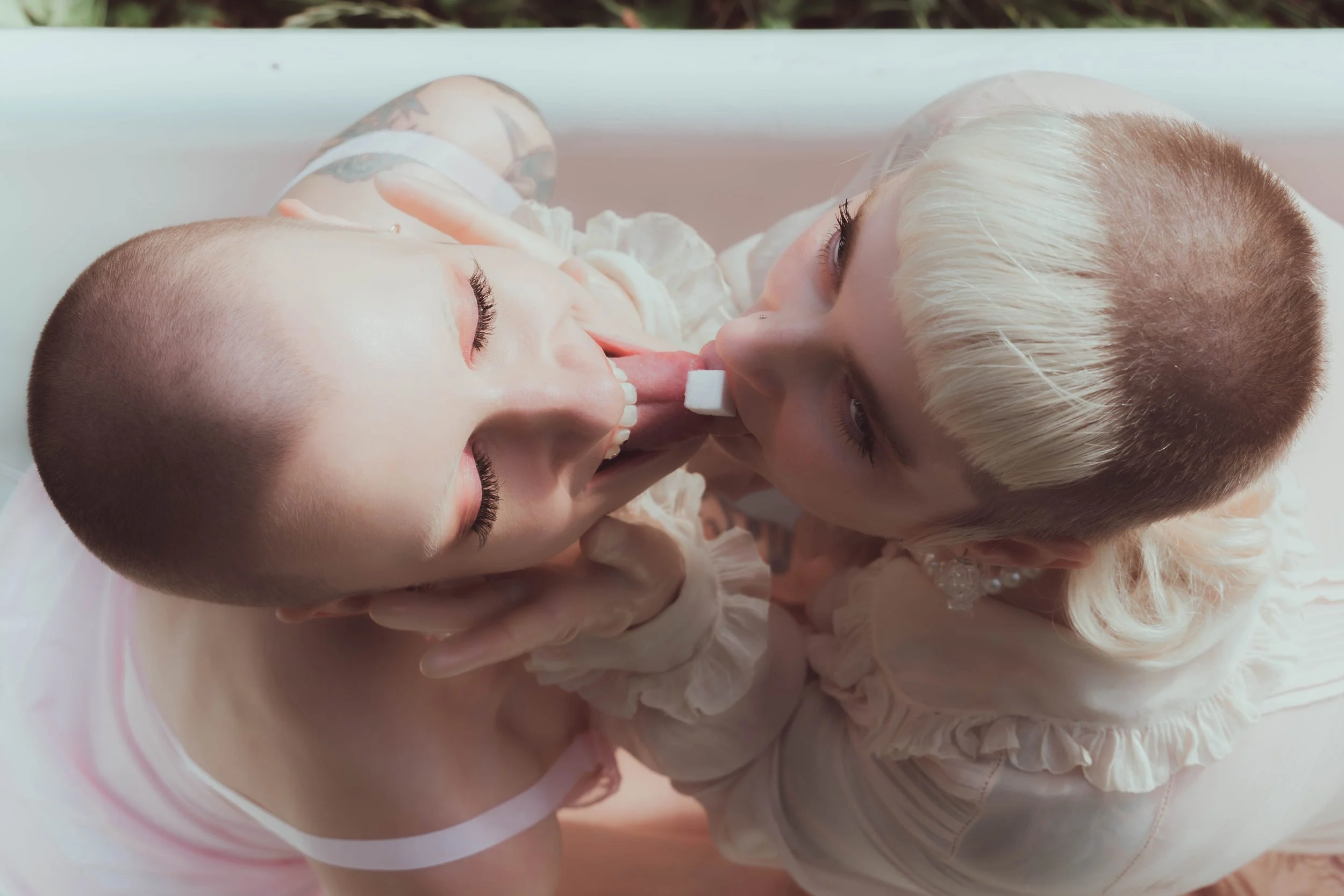 bathtub tea party-35.jpg