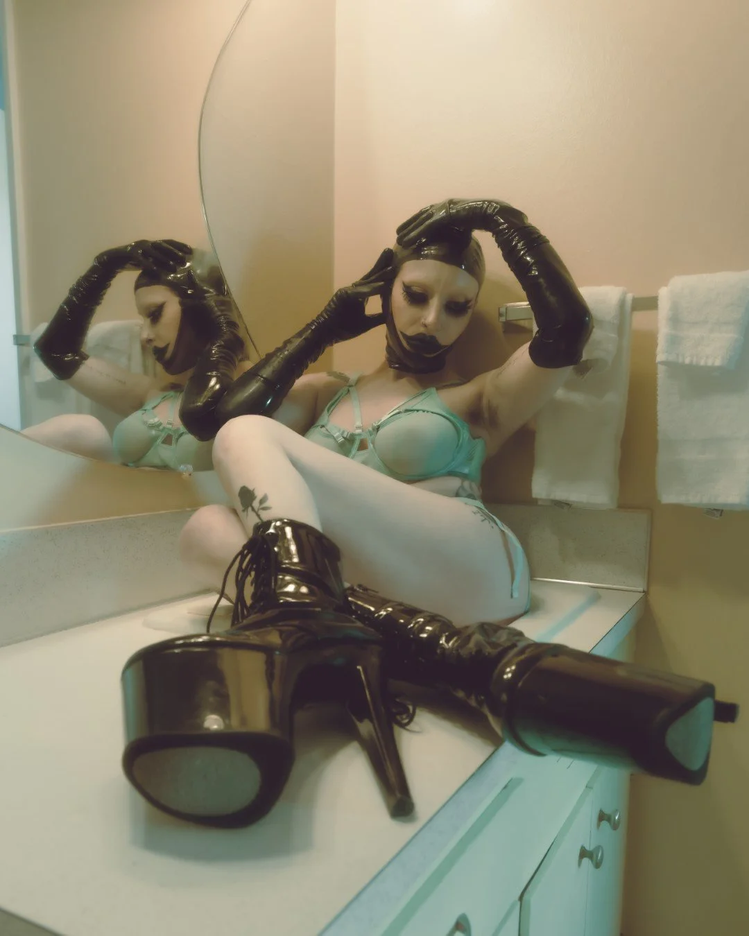 Atomic Hotel Rose-32 (Large).JPG