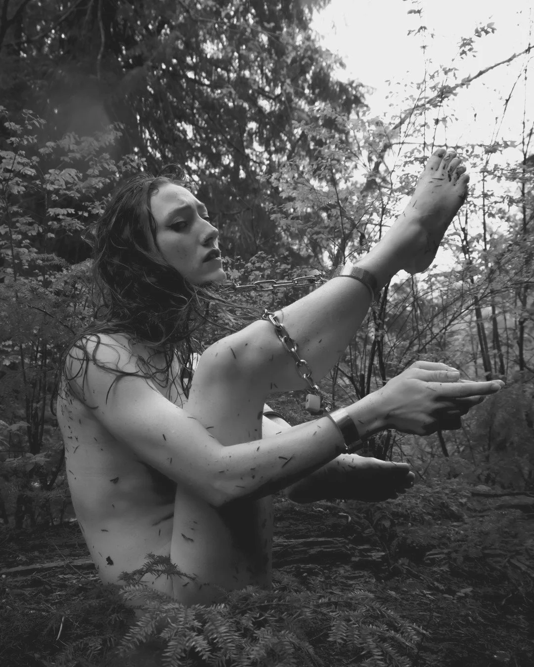 Cyan in chains-25 (Large).JPG