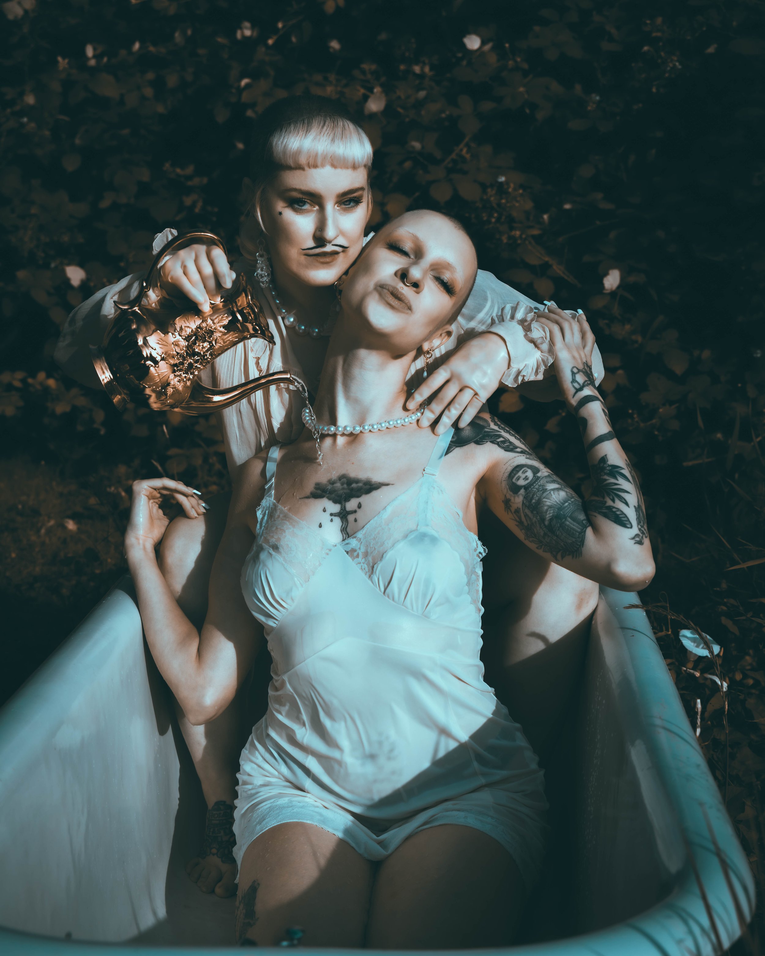 bathtub tea party-71.jpg