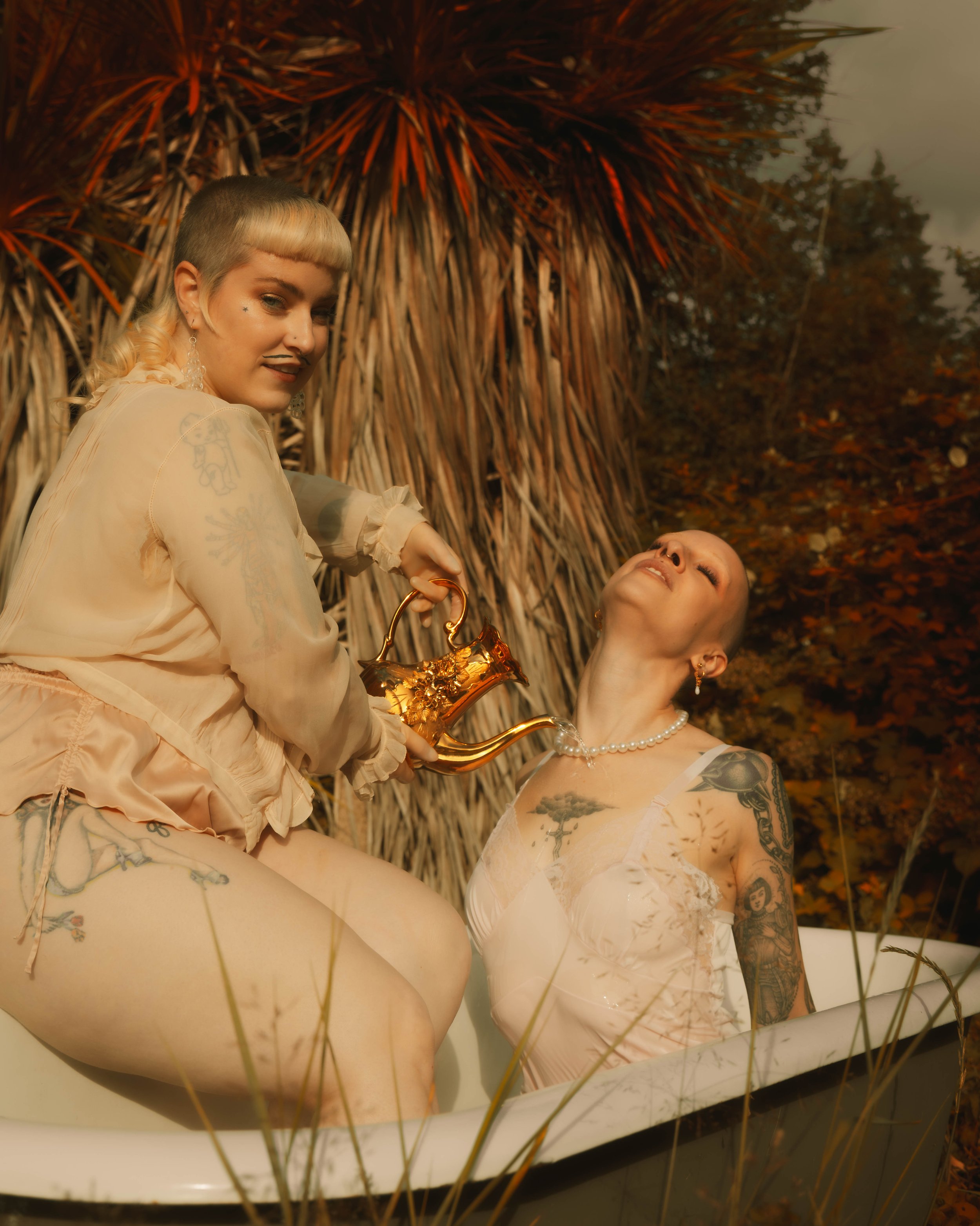 bathtub tea party-67.jpg