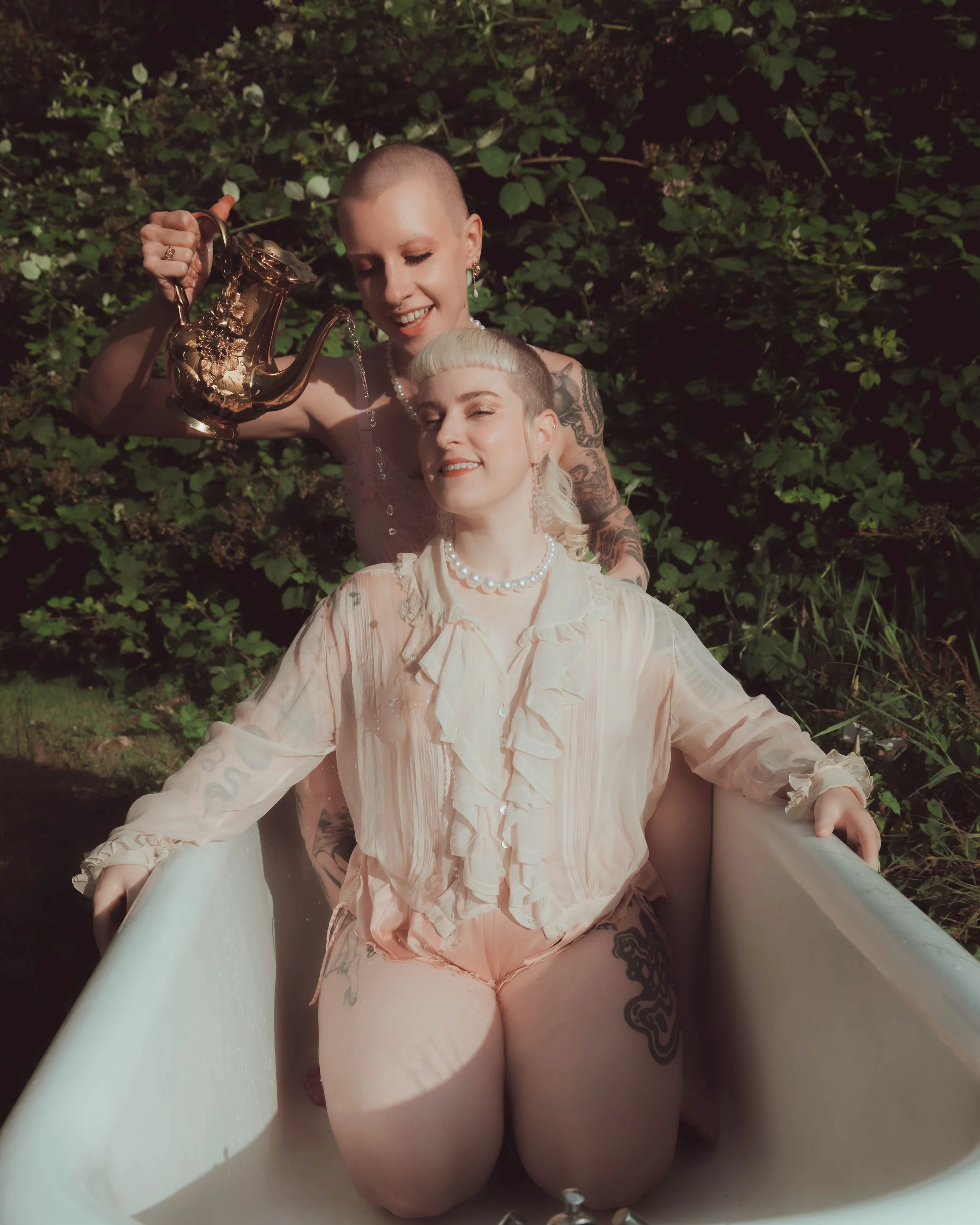 bathtub tea party-78.jpg