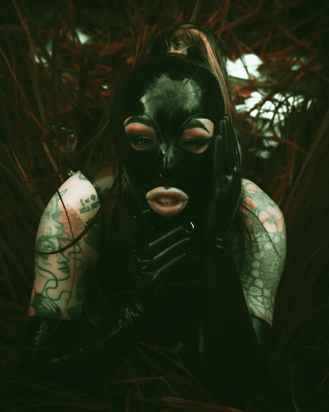 Dani Latex-39 (Large).JPG