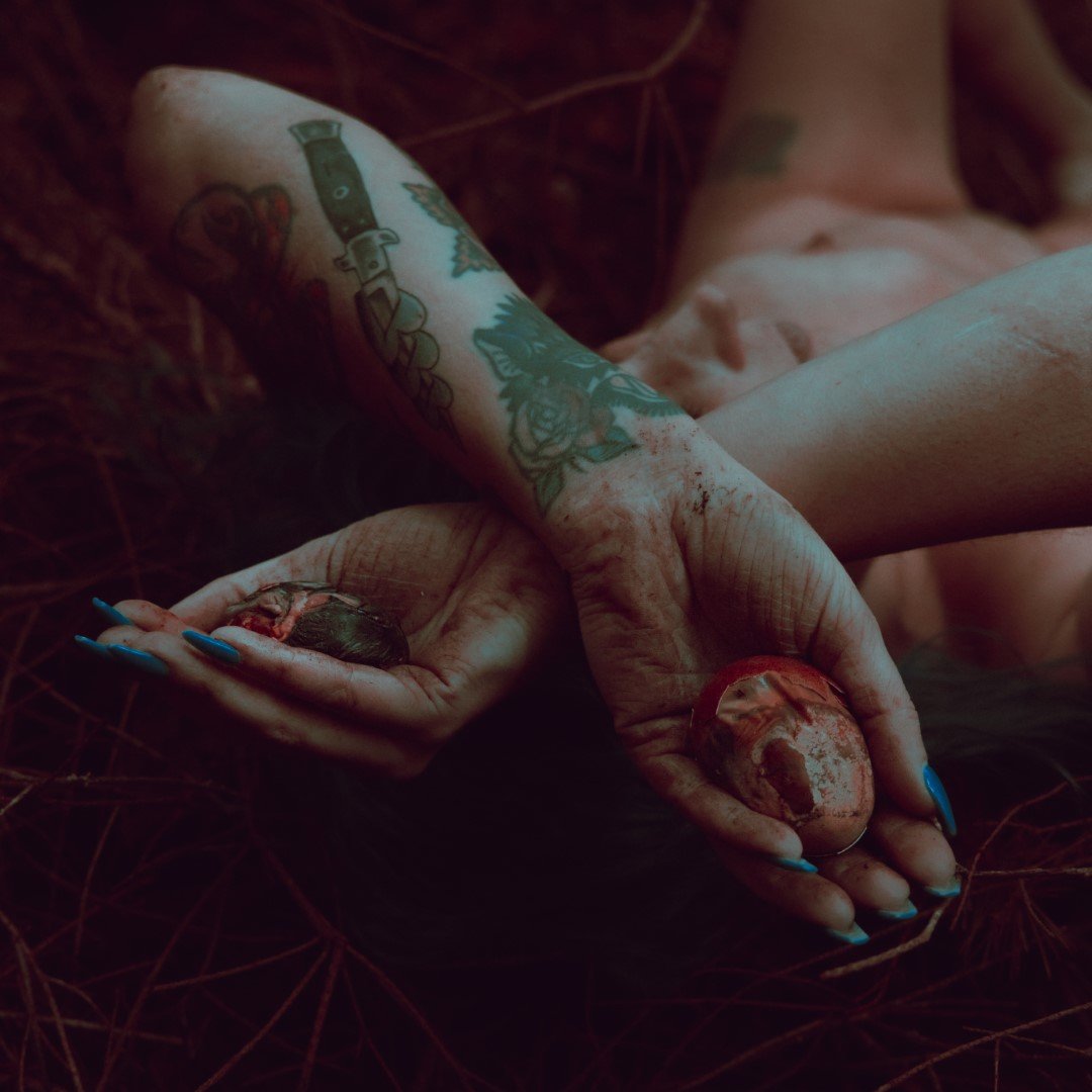 Nicole Rot-8 (Large).JPG