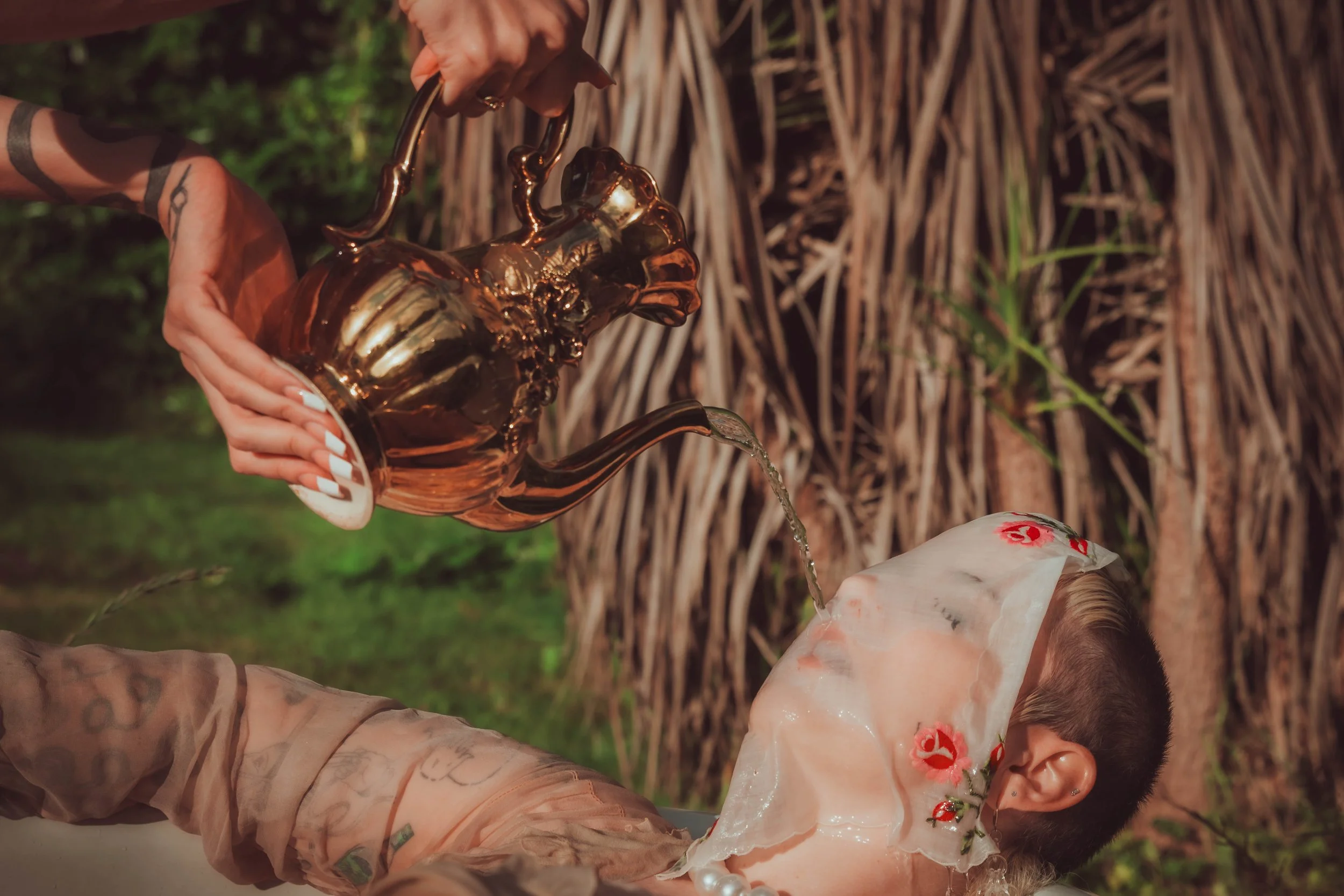 bathtub tea party-103.jpg