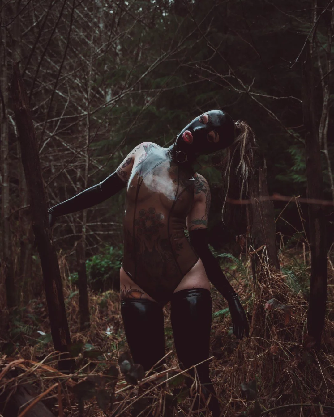 Dani Latex-44 (Large).JPG