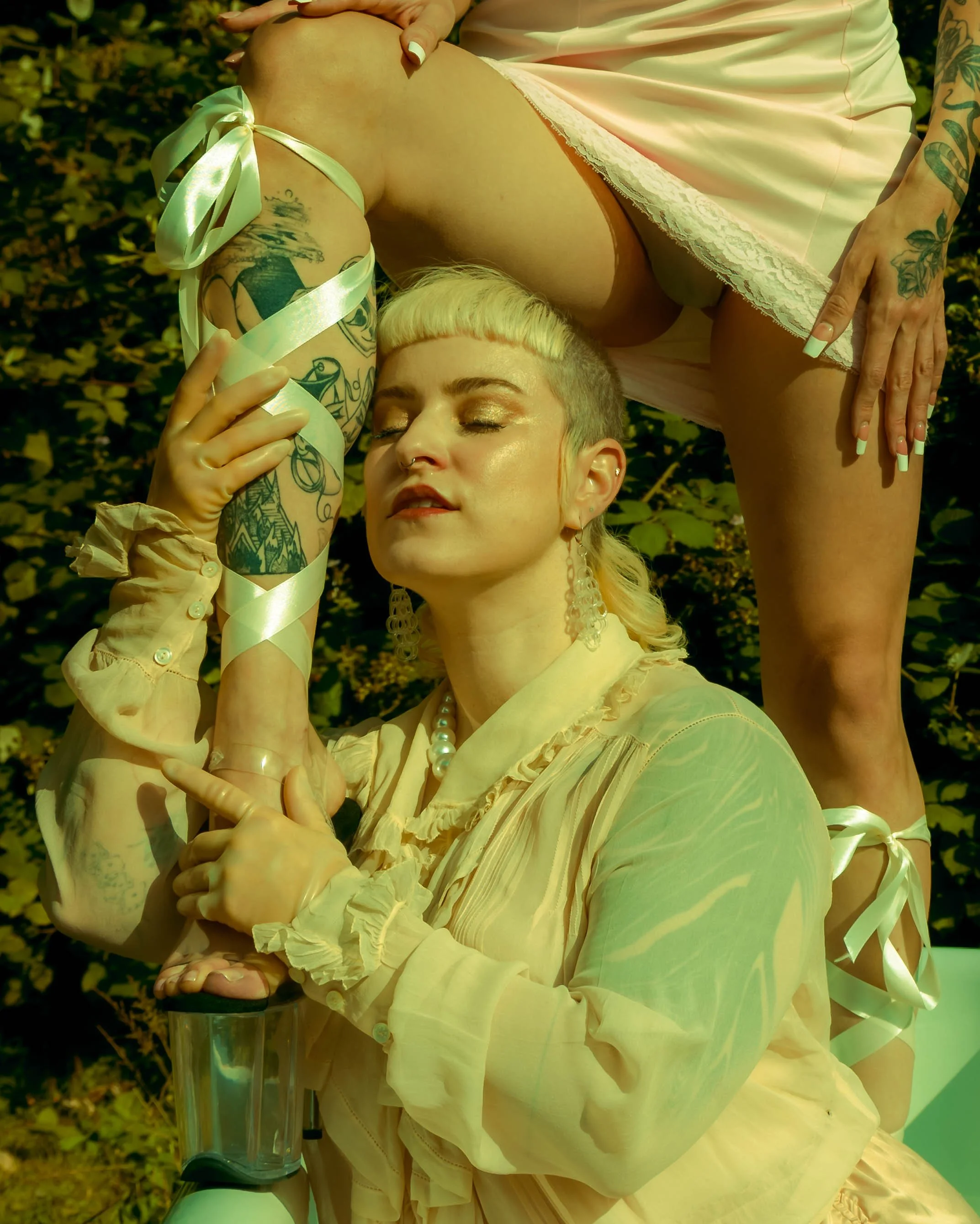 bathtub tea party-19.jpg