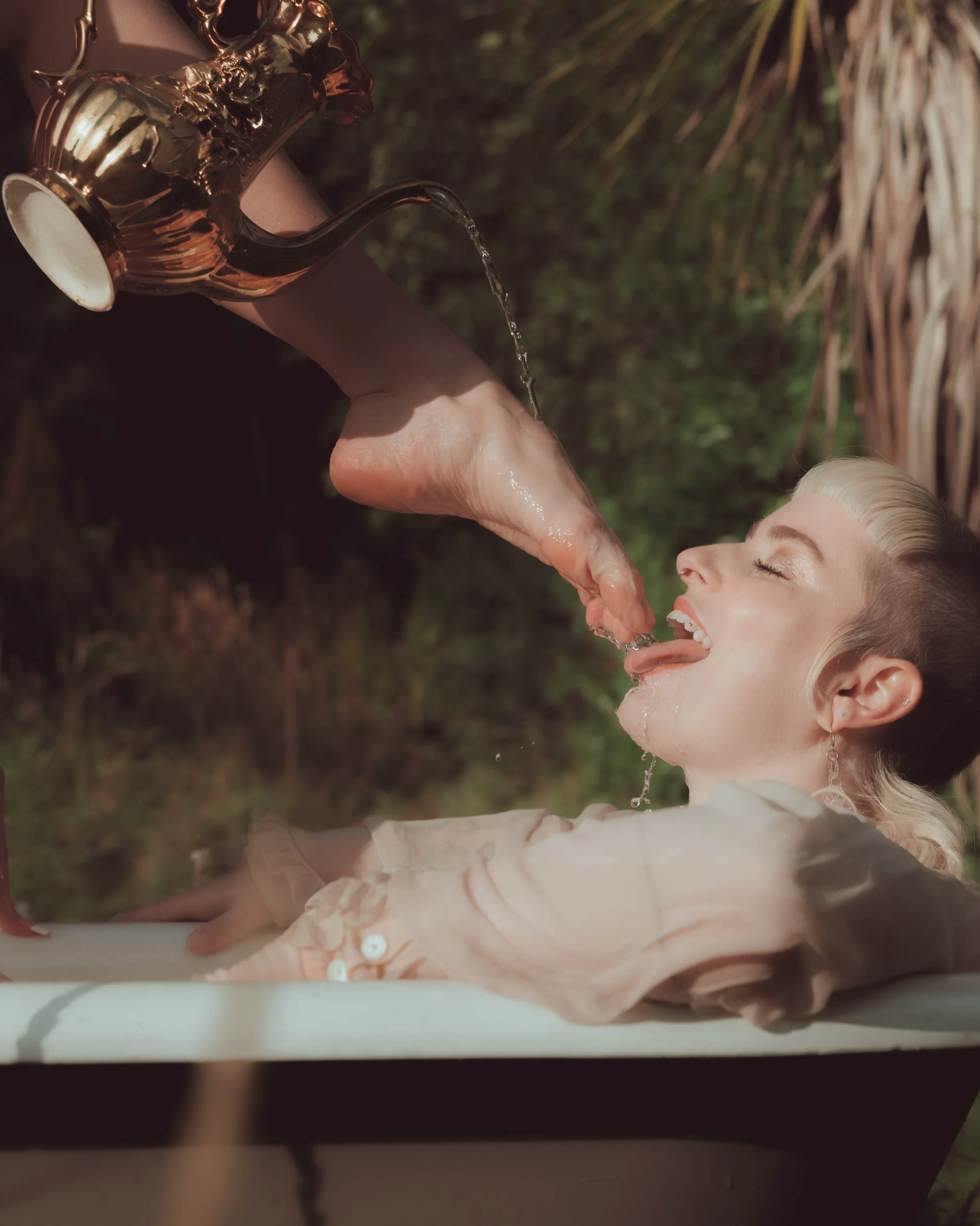 bathtub tea party-91.jpg