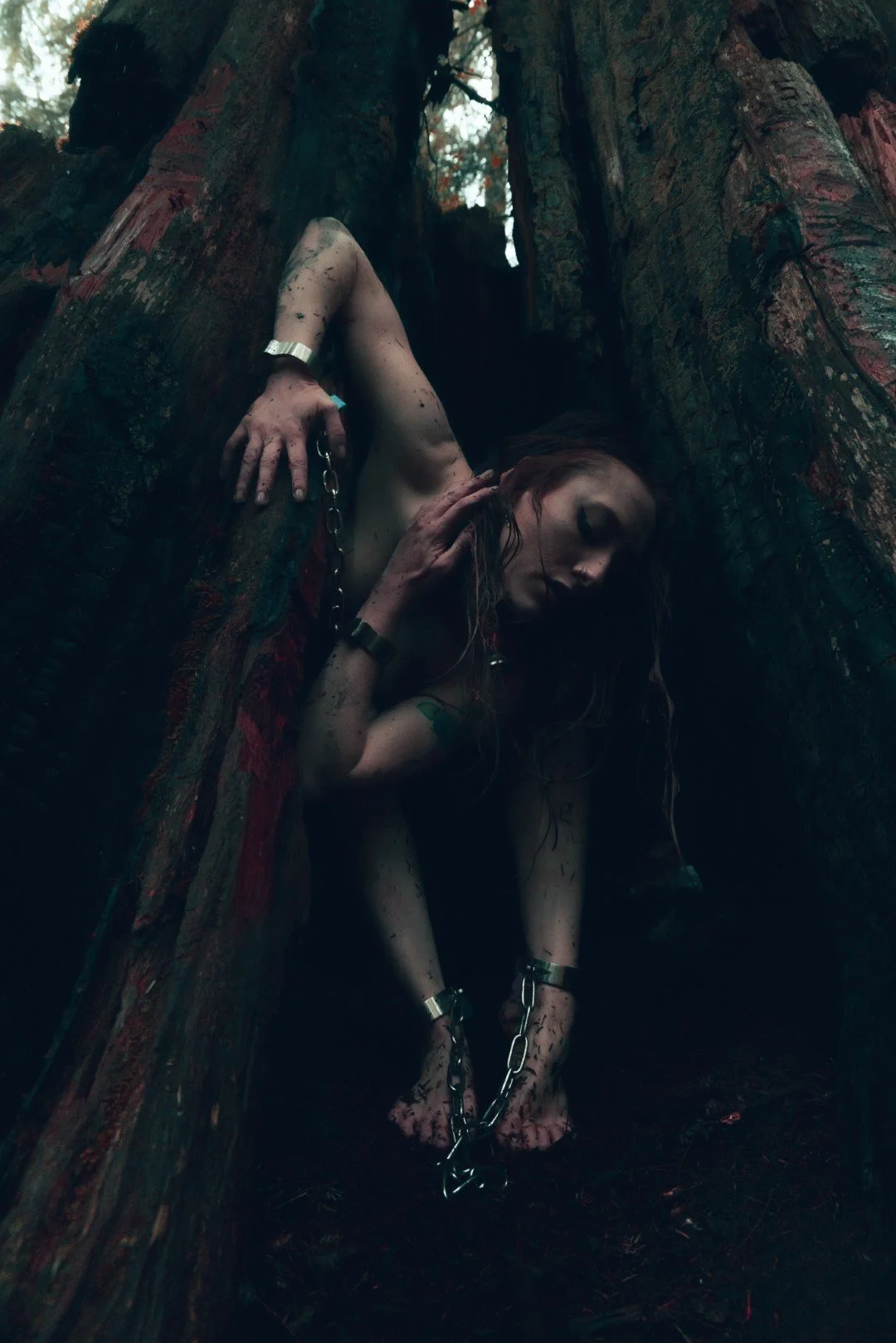 Cyan in chains-54 (Large).JPG