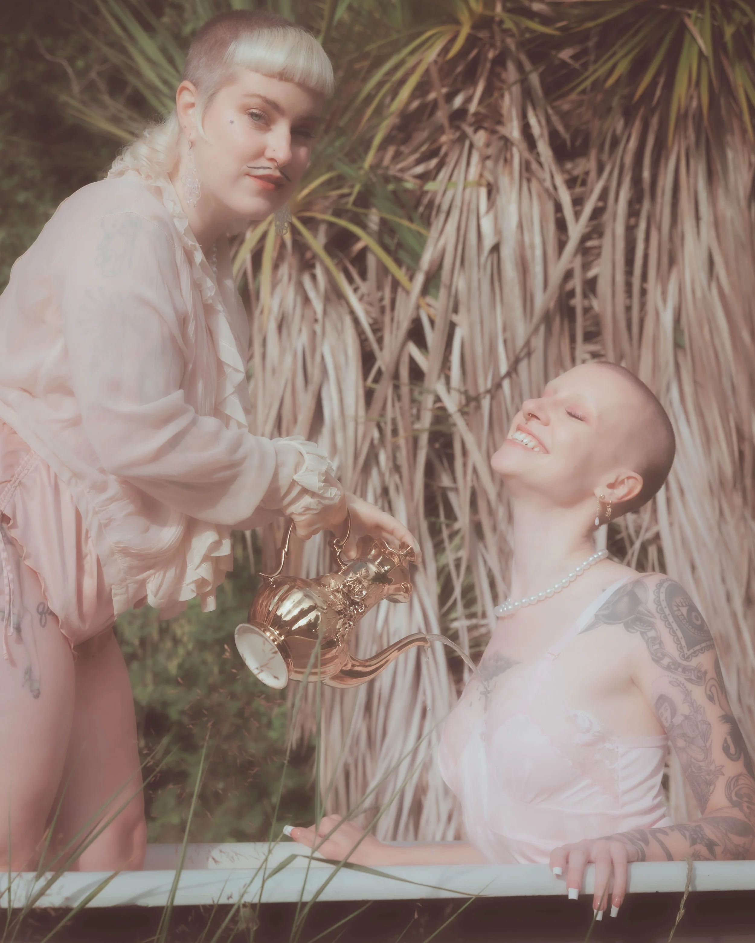 bathtub tea party-66.jpg