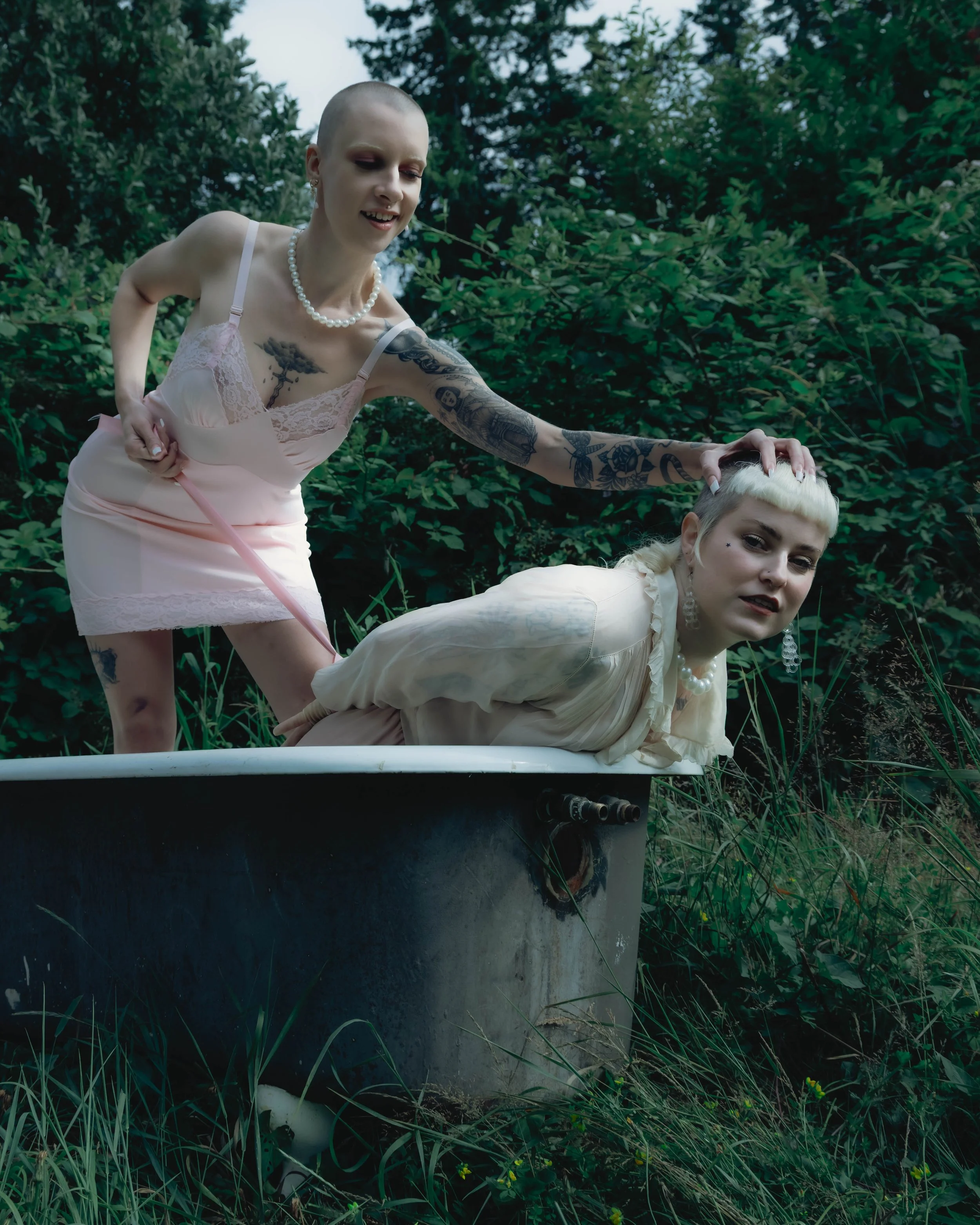 bathtub tea party-9.jpg