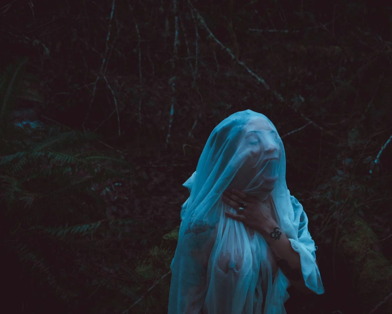 melissa in rain -27 (Large).JPG