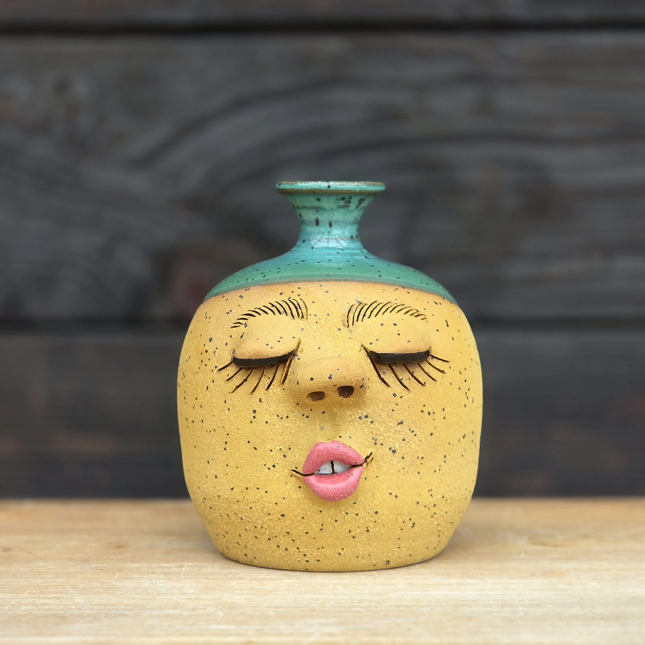 Aveline - Watering Bell