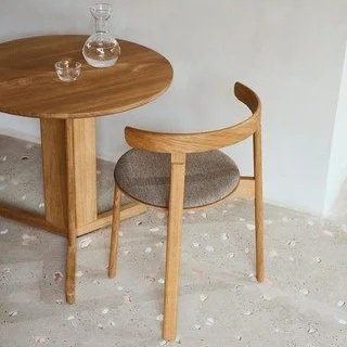 Luna chair Trefoil dining table Form and Refine