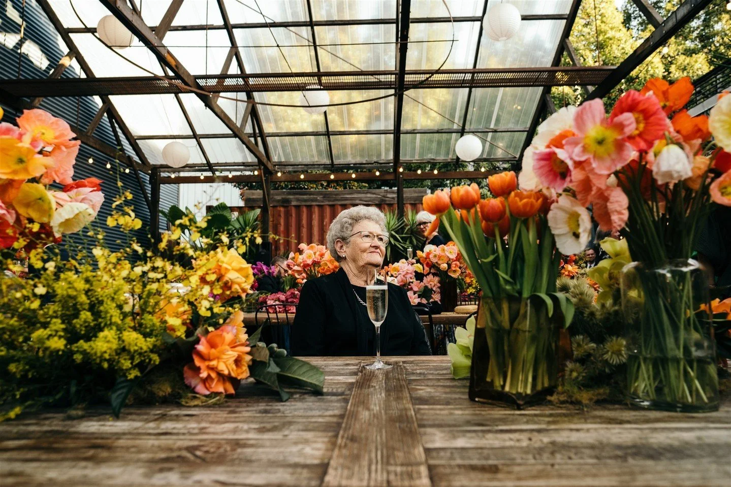 When you're living your best life, surrounded by flowers, loved ones and a glass of bubbles 🌸🥂 

Celebrating bringing everyone together in style! ✨

Epic shot by @morganrobertsweddings 📸 

#WeddingVibes #FlowerQueen #TheBlackBrisbane