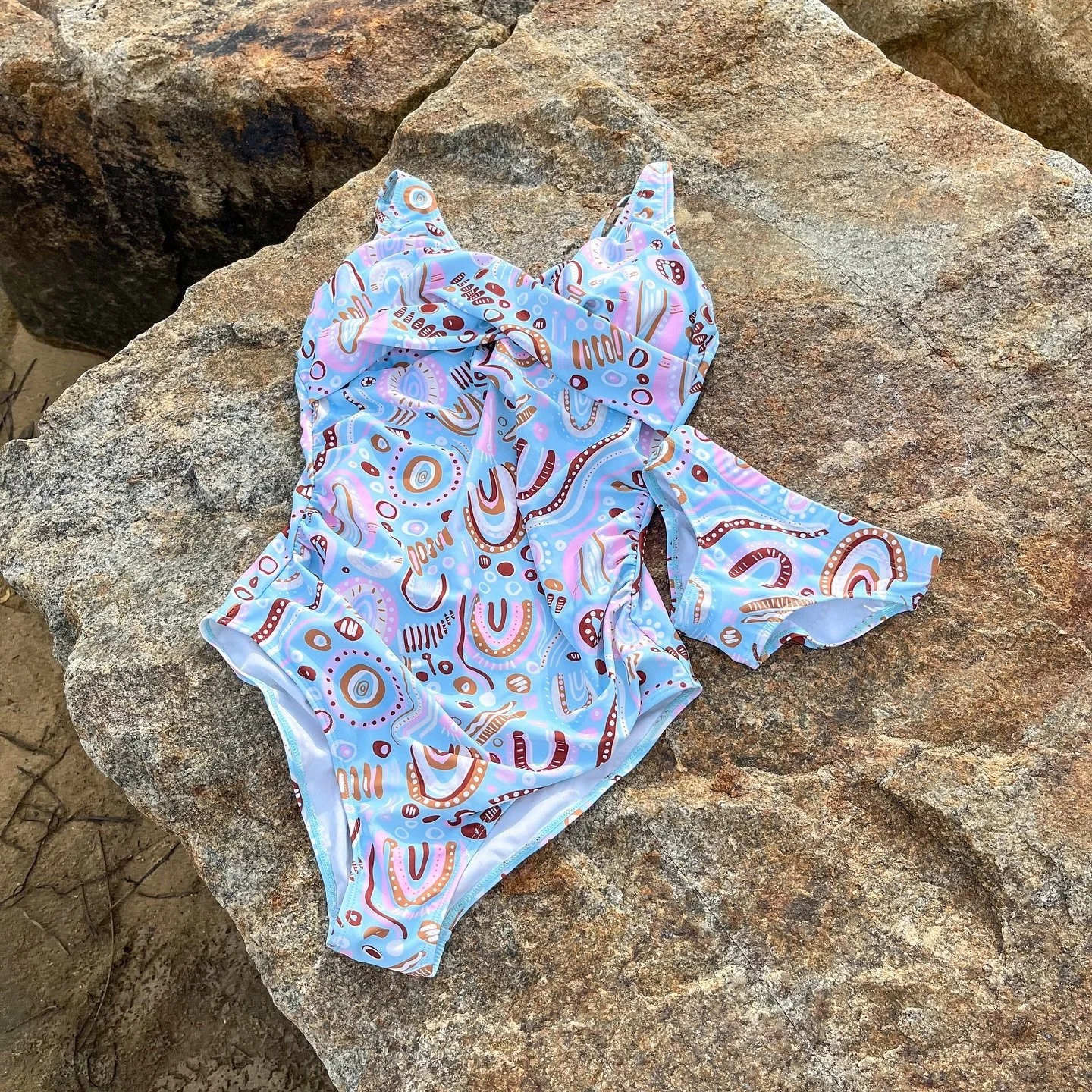 COASTAL BEACHES 🩵💗

Have you read about this beautiful collection on our website? Designed by Sunshine Coast artist @bigi_nagala, it is definitely one of our favourites (&hellip; and best sellers!). 

Head to our website to get yours now! 🛍️🛍️🛍️