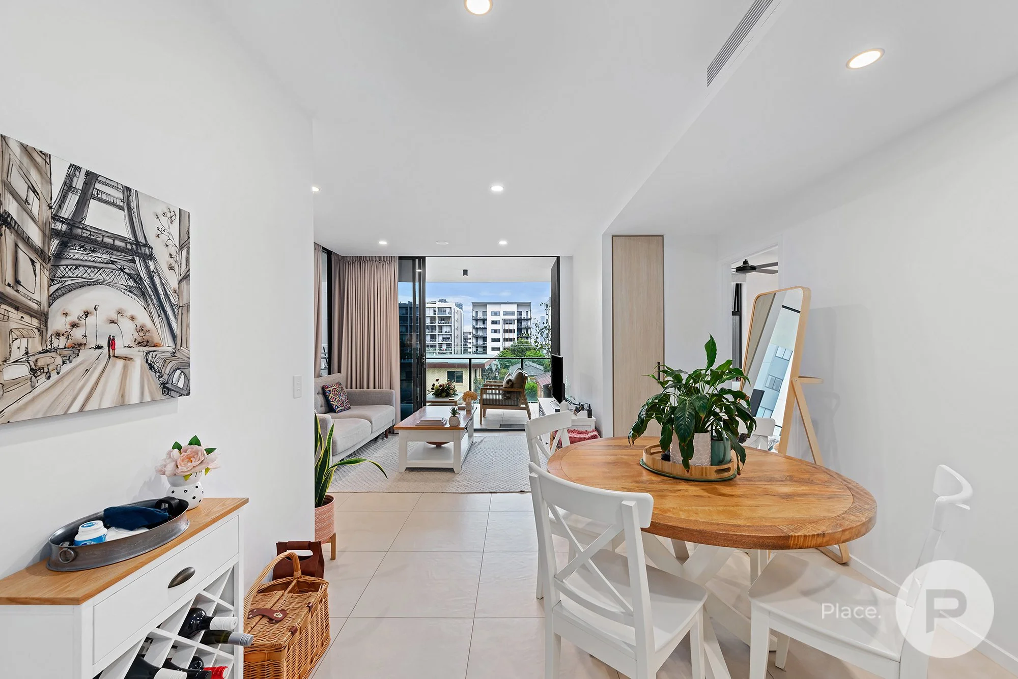 402/8 Zillah Street, Stones Corner