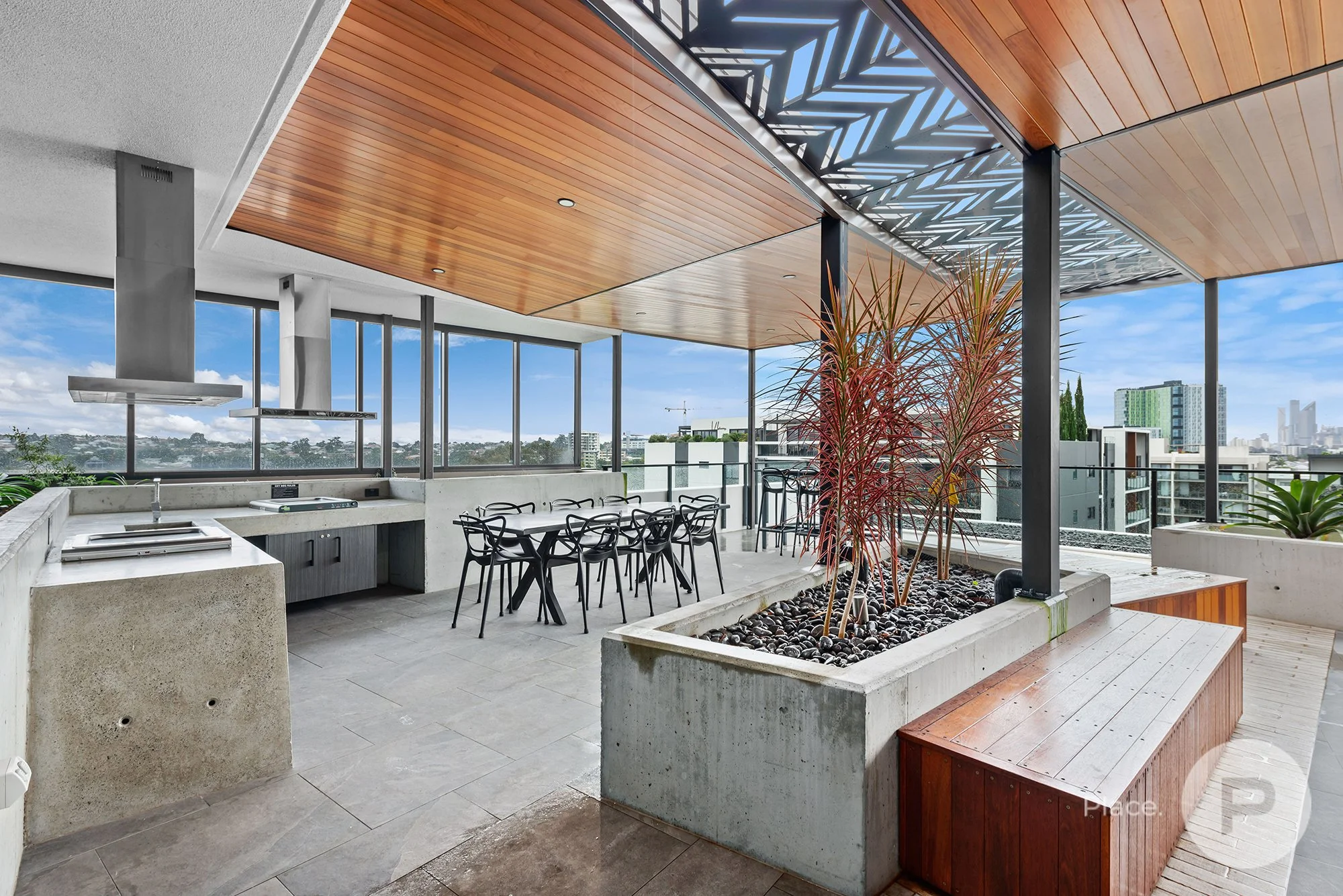 602/8 Zillah Street, Stones Corner — Denis Najzar