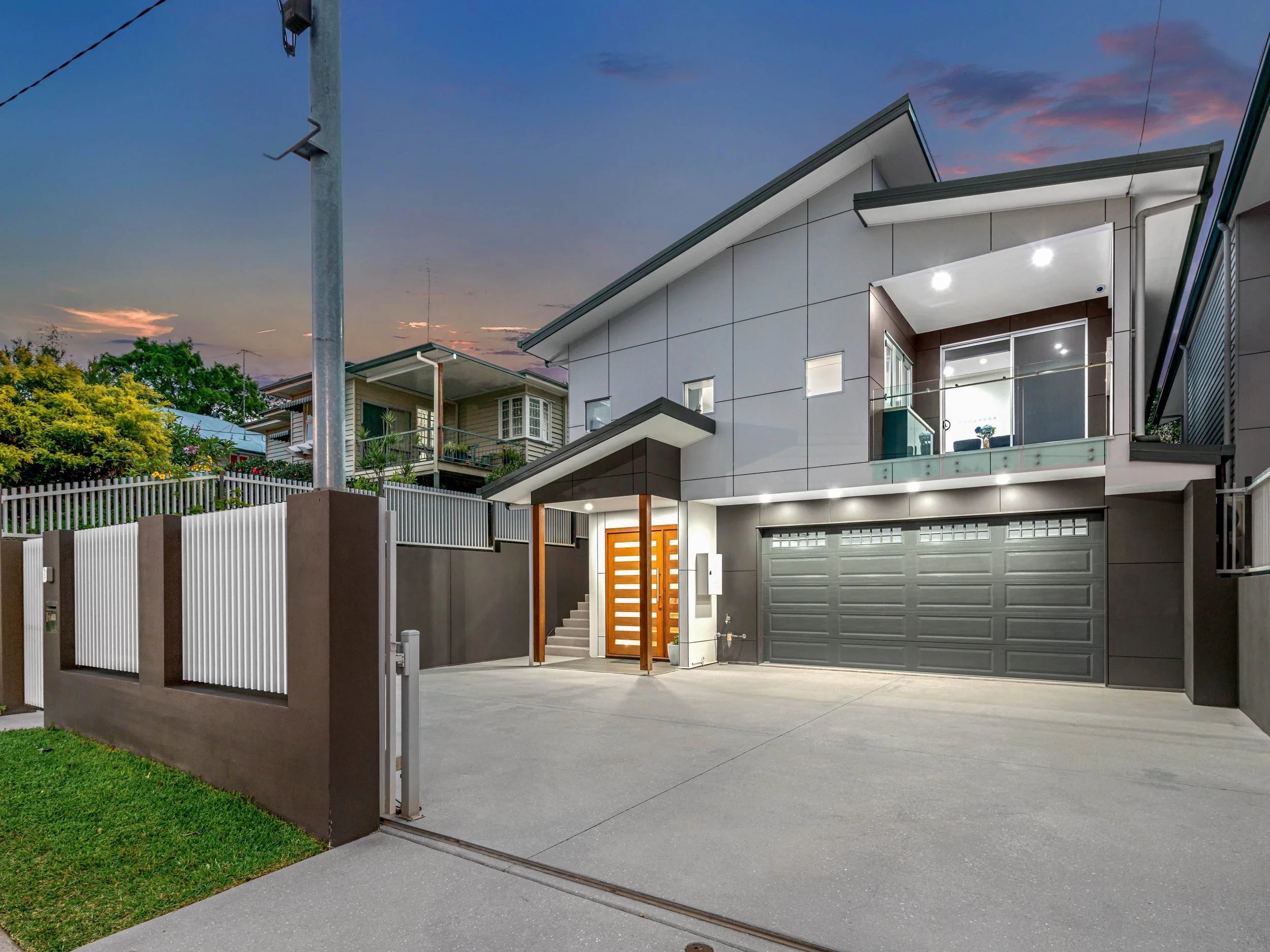 136 Creek Road, Mount Gravatt East