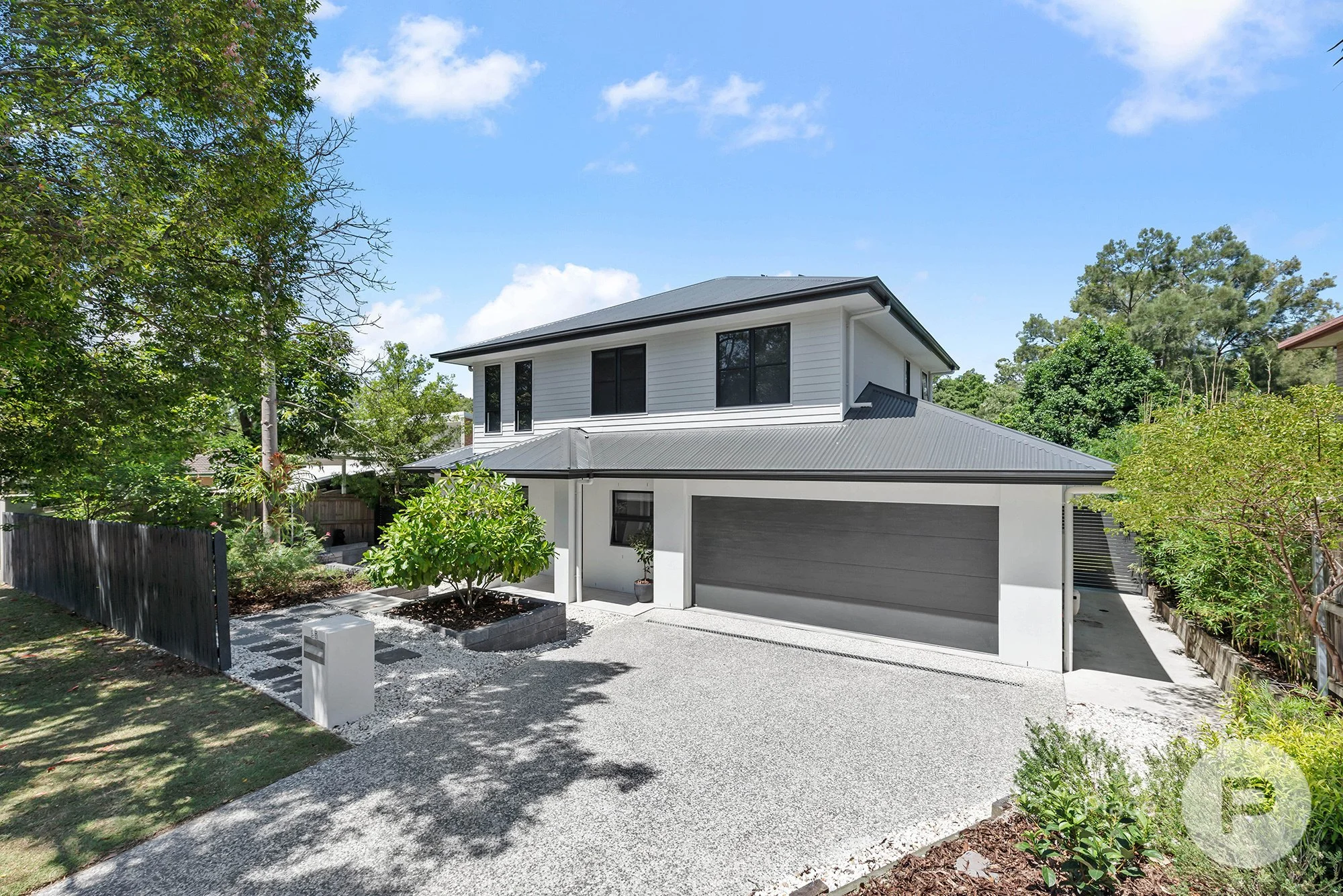 25 Hector Road, Holland Park 