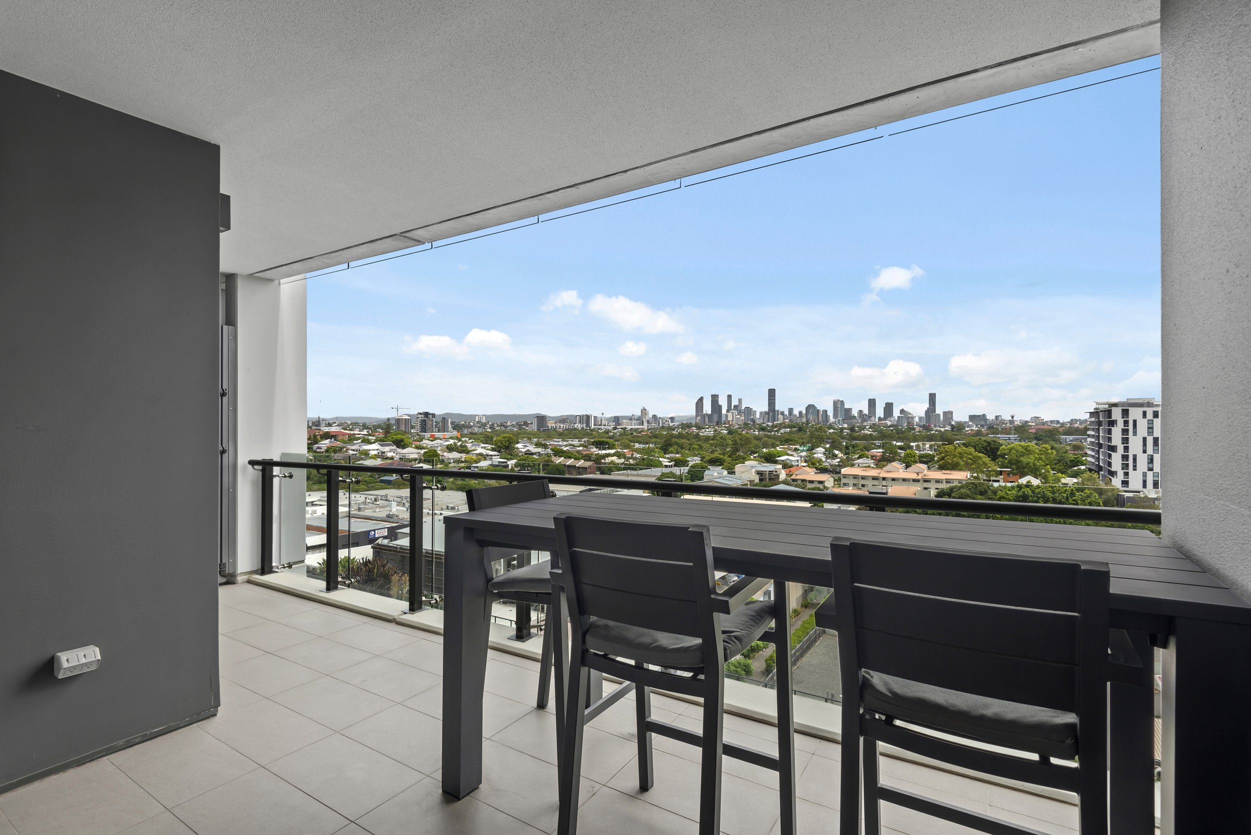 20804/300 Old Cleveland Road, Coorparoo