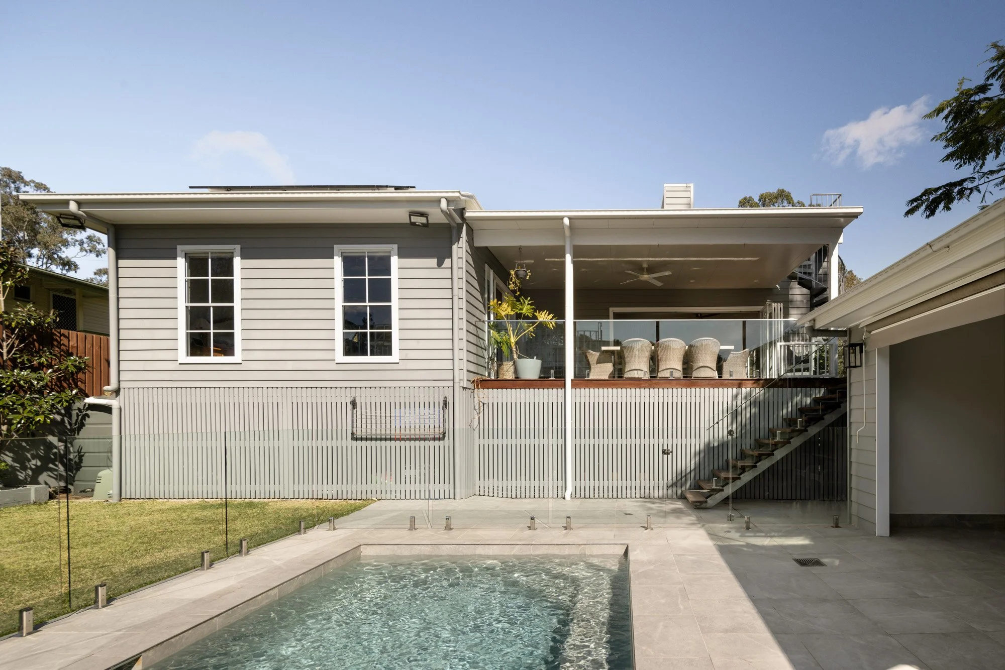 08-11 154 Bapaume Road, Holland Park West 13.jpg