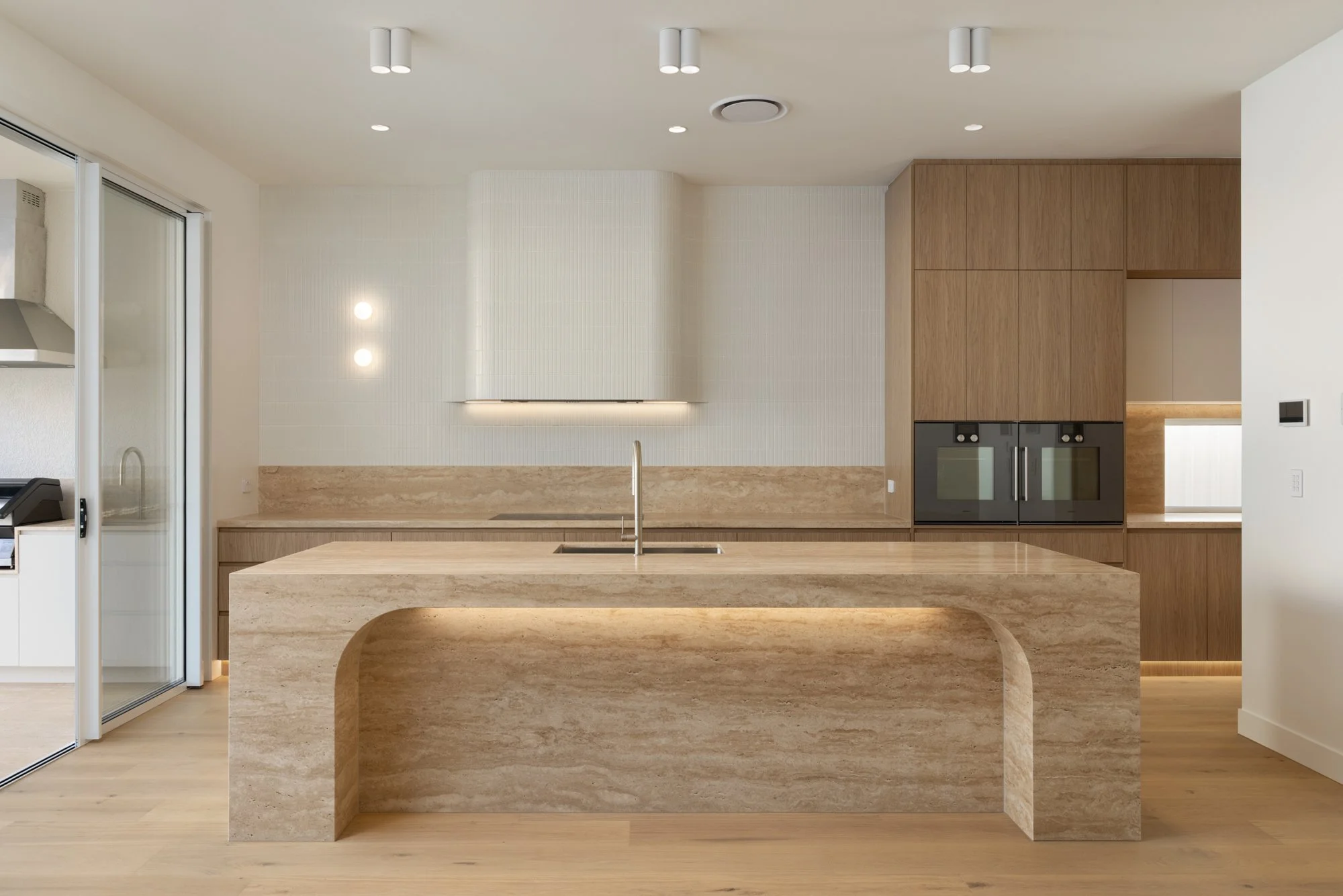 08-14 83 Laura Street, Tarragindi 01.jpg