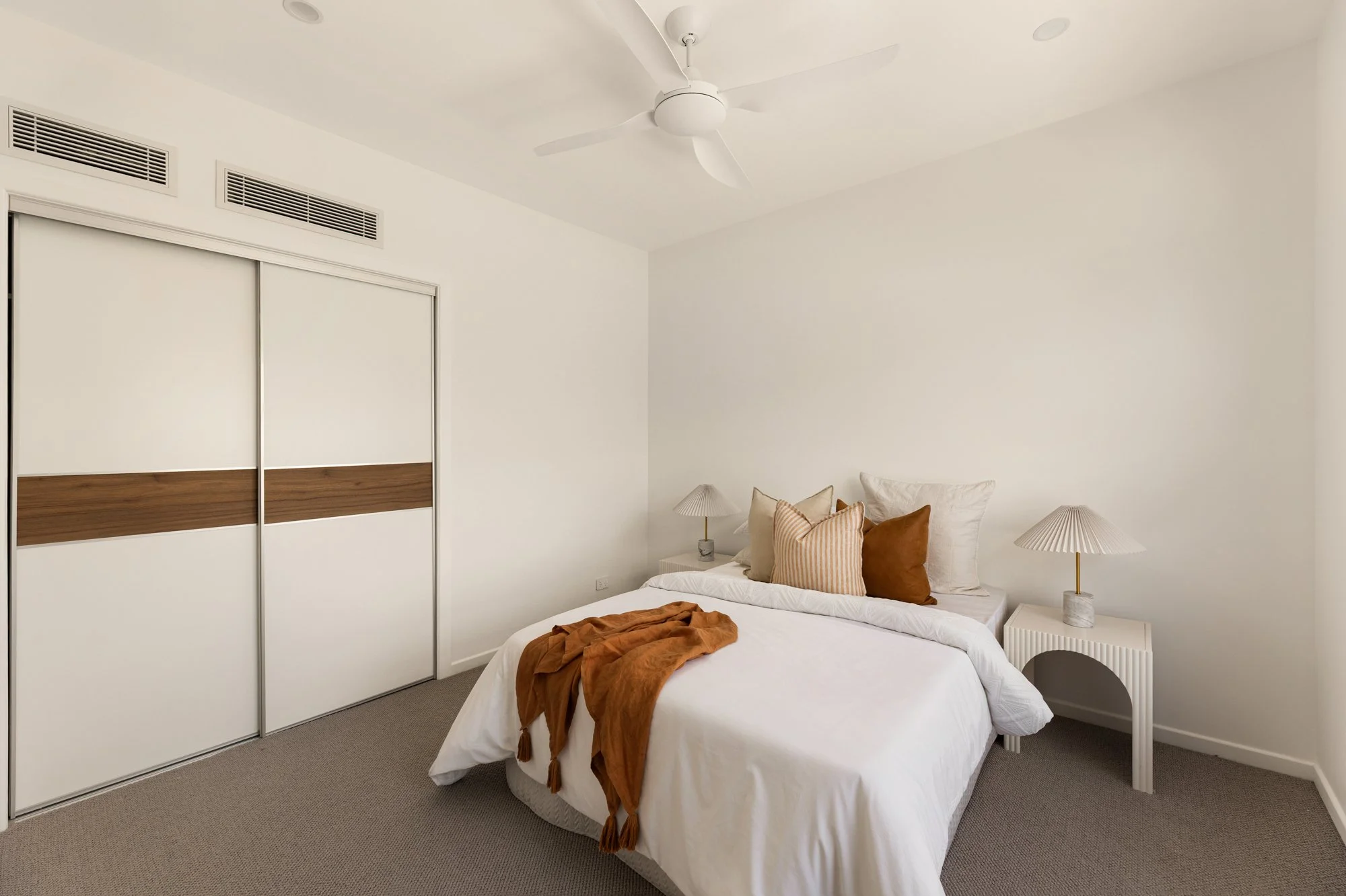 11-27 31 Anzac Road, Carina Heights 02.jpg