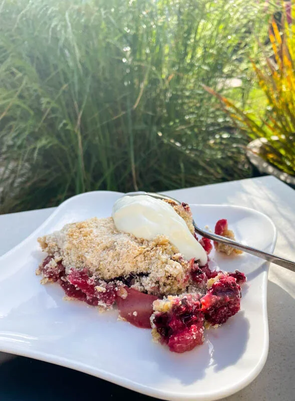 Summer Breakfast Crumble