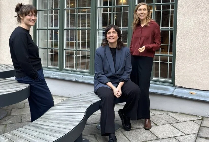 Miriam på bild med MER Arkitekters två VDs