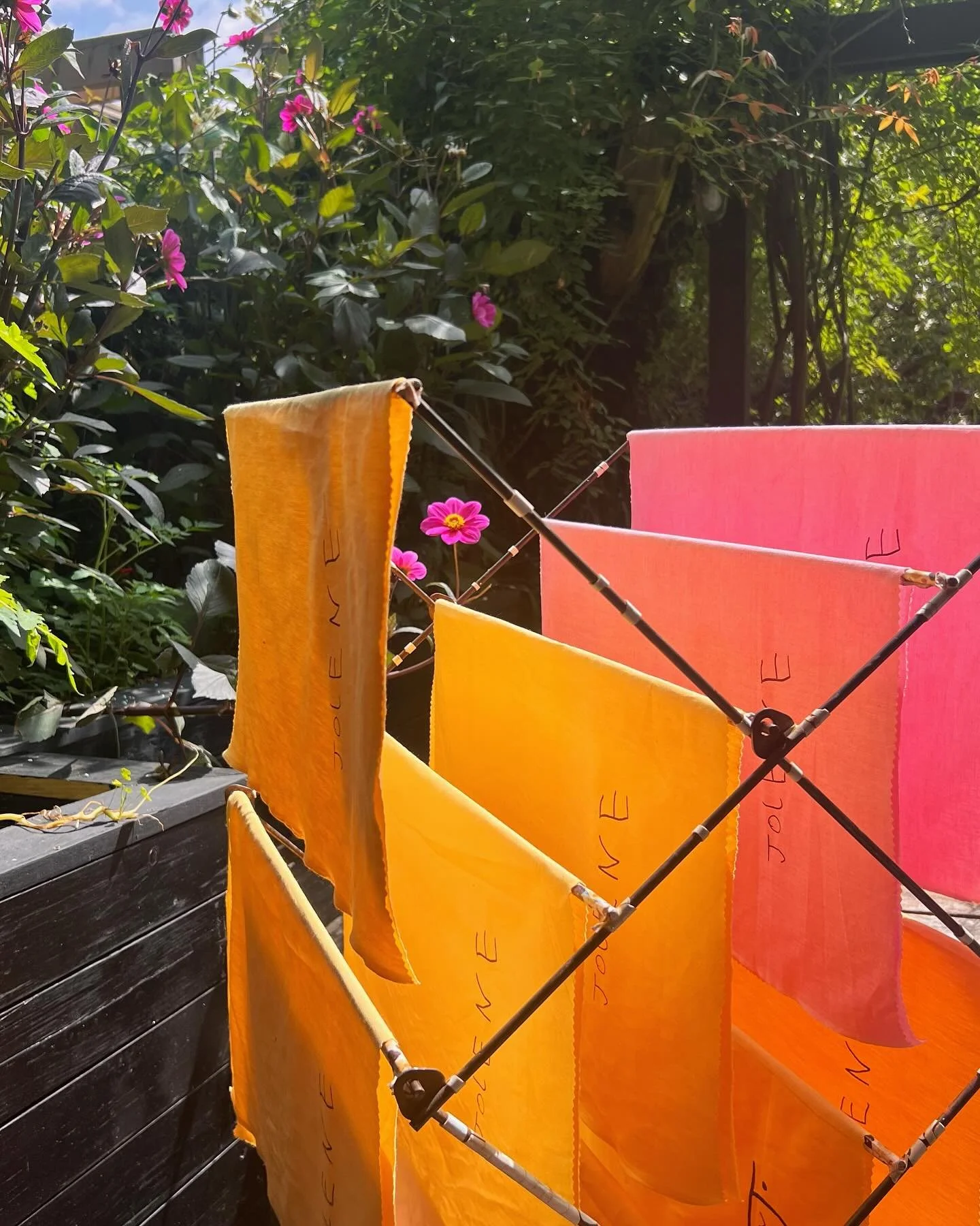 Jolene bags, just printed, drying in the sun ready for stitching and waxing.

#beeswaxbreadbags @jolene_bakery #handmade #bespoke #studiolife