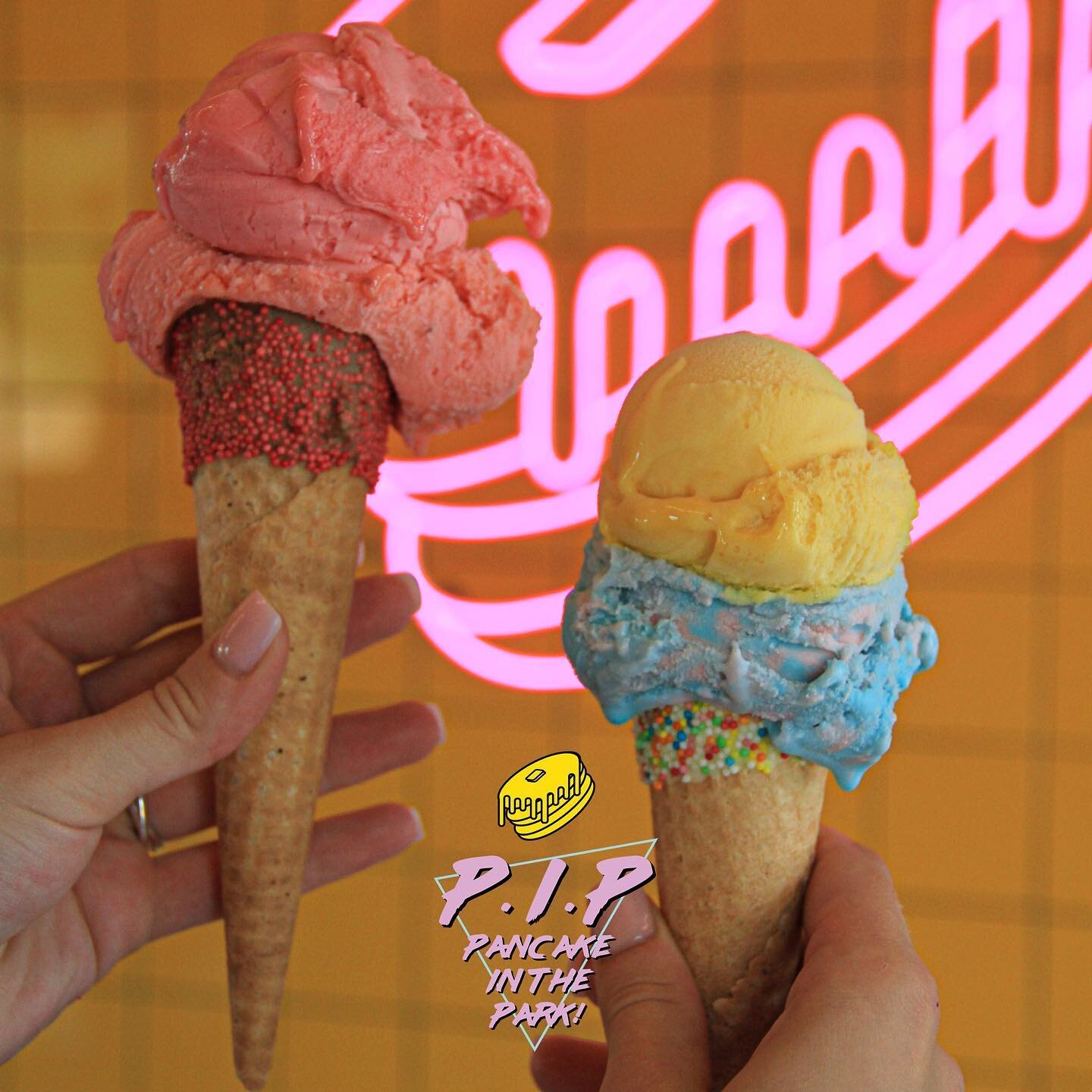 Daydreams and ice creams!🍦🍨🍧 #ijsje #afkoelen #icecream #itshotoutside #ijs #pancakeinthepark #pancakes #ruigenhoek #noorderpark #utrecht #terrasjepakken #terras