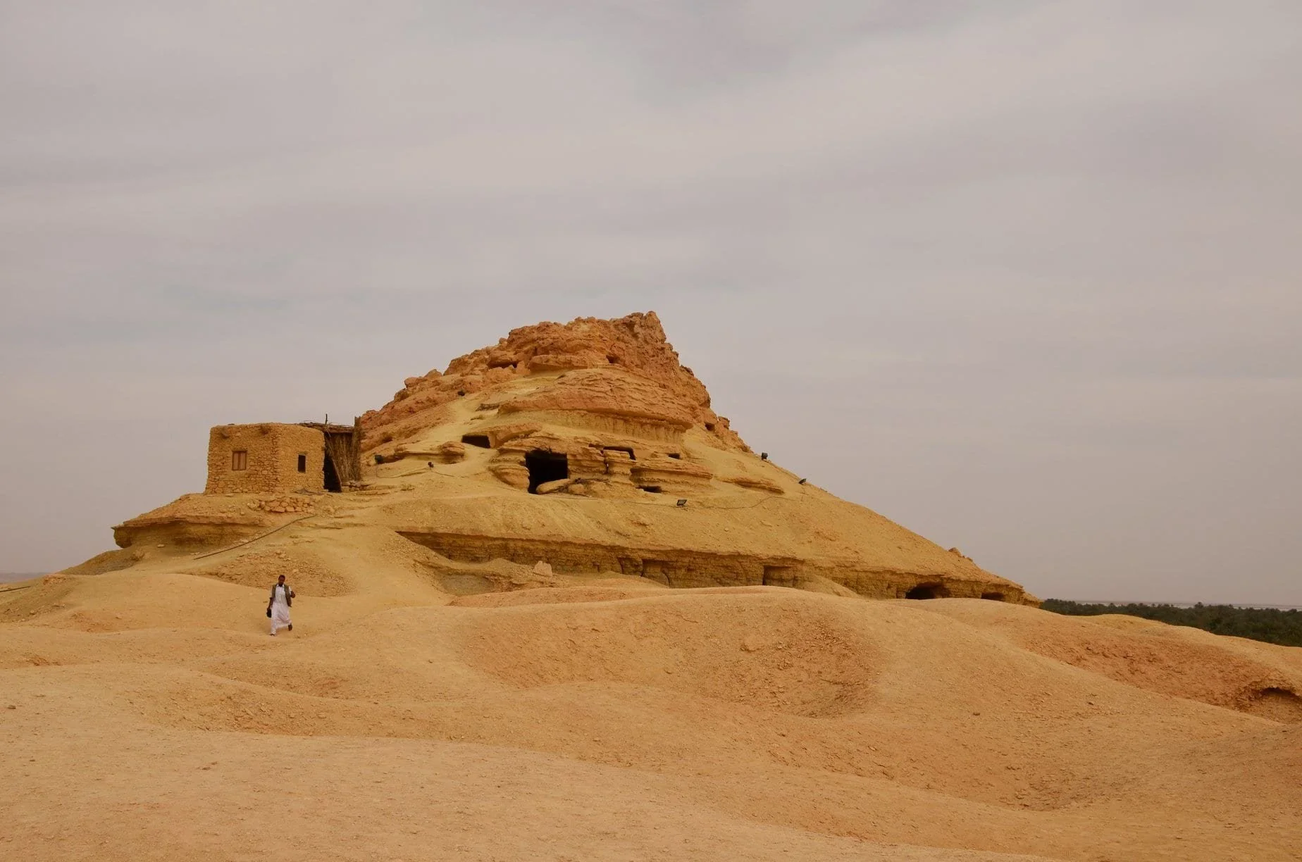 Ancient Healing: The Siwi Tradition of Sand Bathing