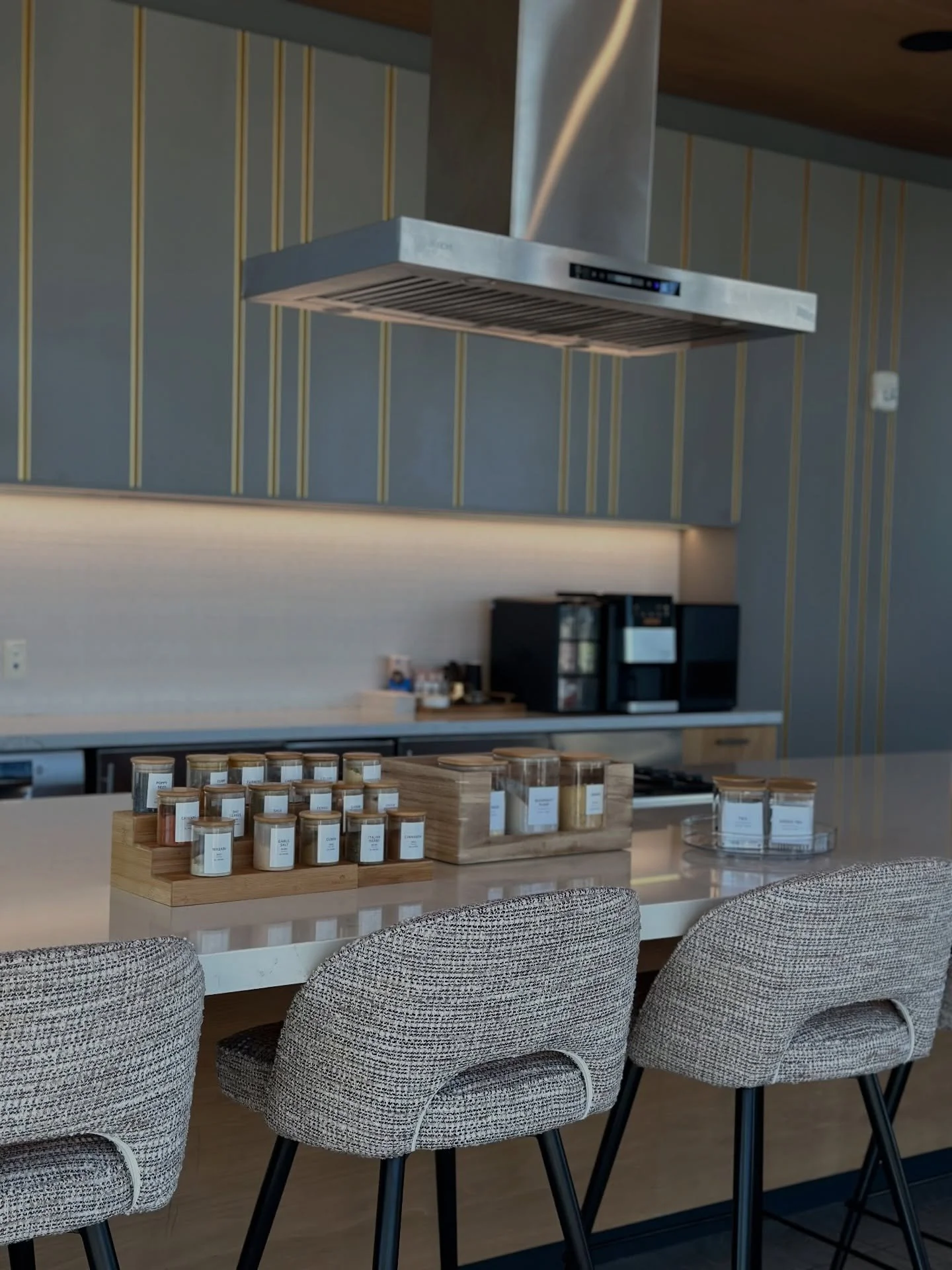 Closer to 2026&hellip; Are you ready to enter the new year with clarity, calm, and curated luxury?

At The Haute Suite, we believe your space sets the tone for your lifestyle. That&rsquo;s why our seasonal refreshes are designed to prepare your home 