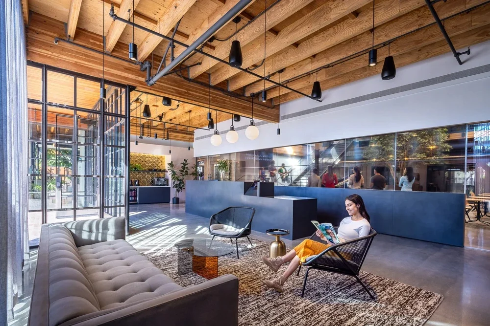 lawrence-anderson-universal-music-lounge-area.webp