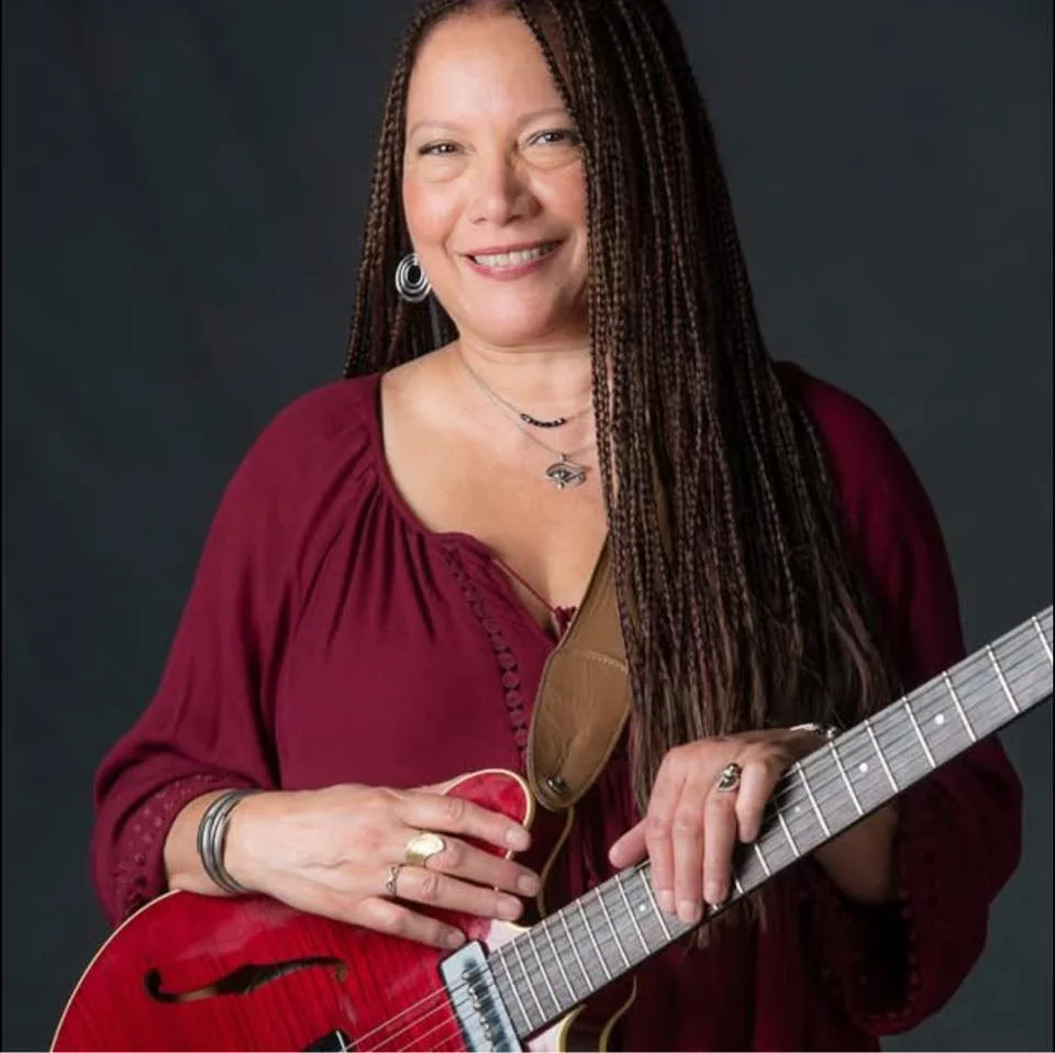 LIVE MUSIC - RHONDA ROBICHAUX