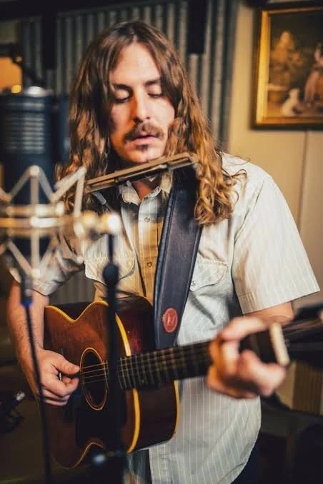 LIVE MUSIC - DREW FOUST