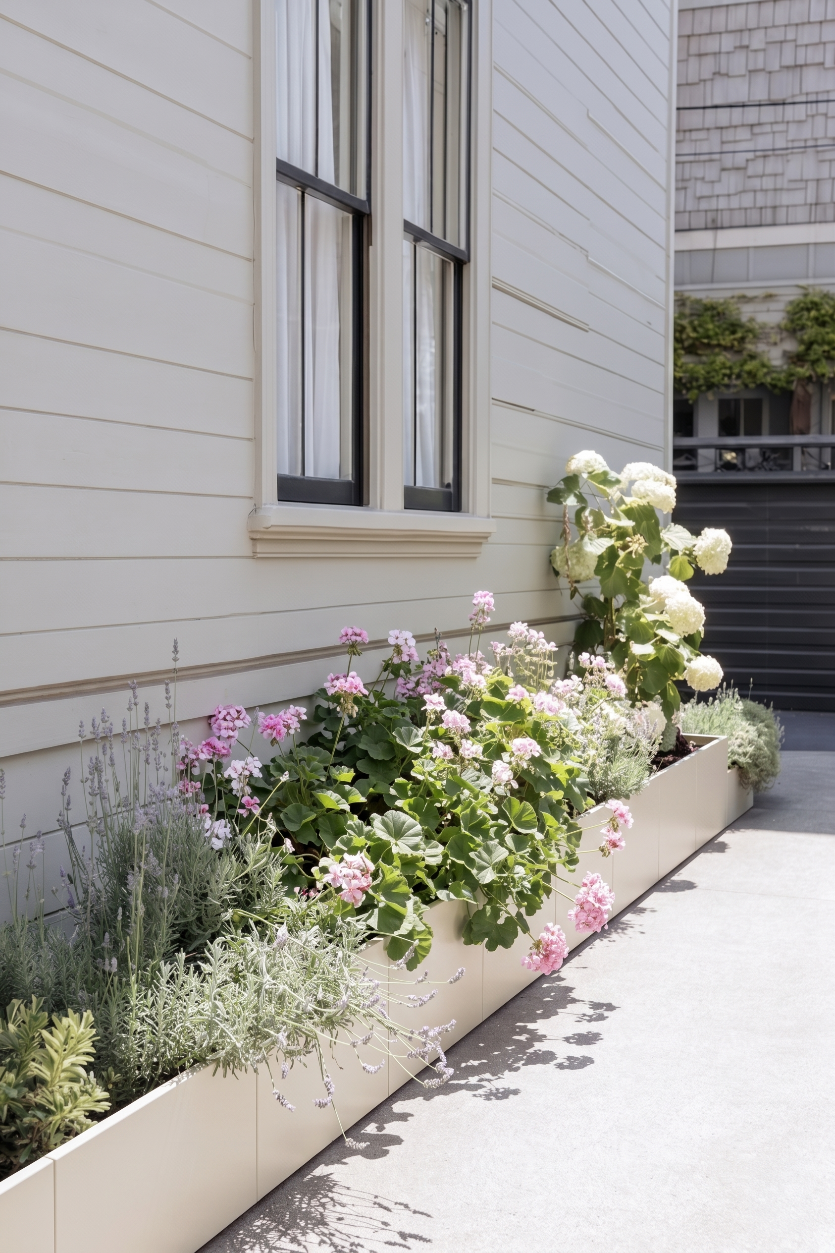 Wunschbeet_4_Pflanzgefäß_9001Creme.png