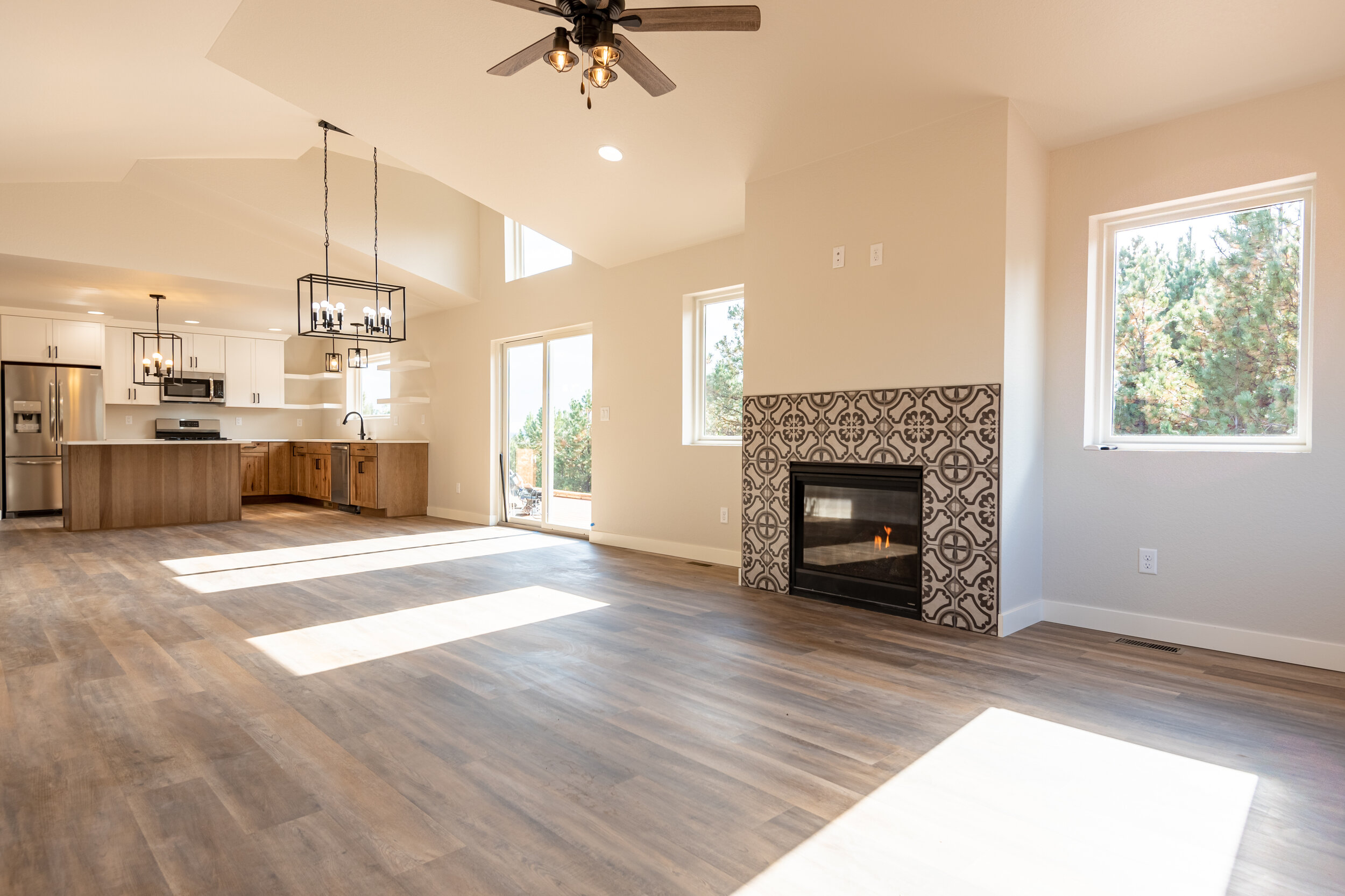 2019-11-1 Builders FirstSource Flatirons Design Build HQ 7.jpg