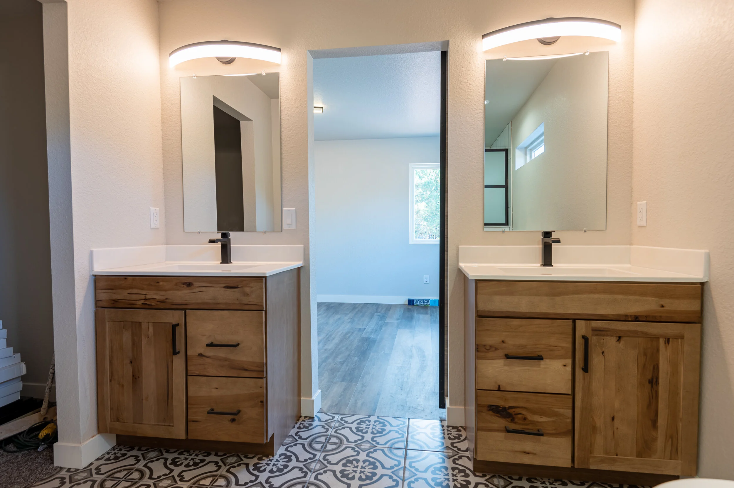 2019-11-1 Builders FirstSource Flatirons Design Build HQ 17.jpg