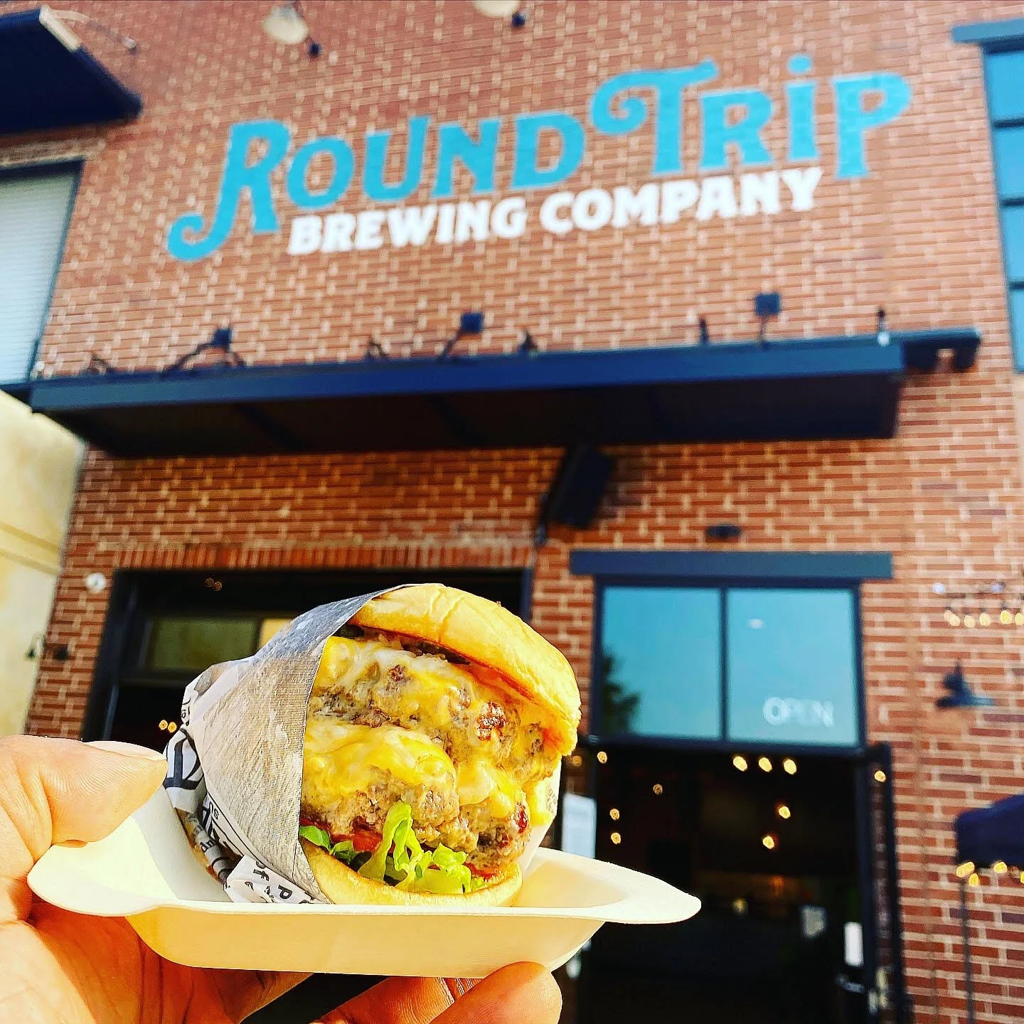 round trip burger 2.jpg