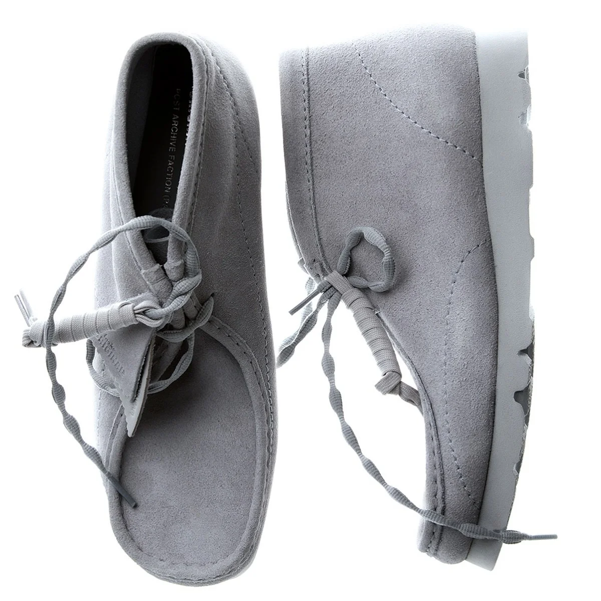 @clarksoriginals x @postarchivefaction - WallabeeBT PAF.
&mdash;
1: Grey Blue
2: Beige
3: Black
&mdash;
#dreadedpath #clarksoriginals #postarchivefaction